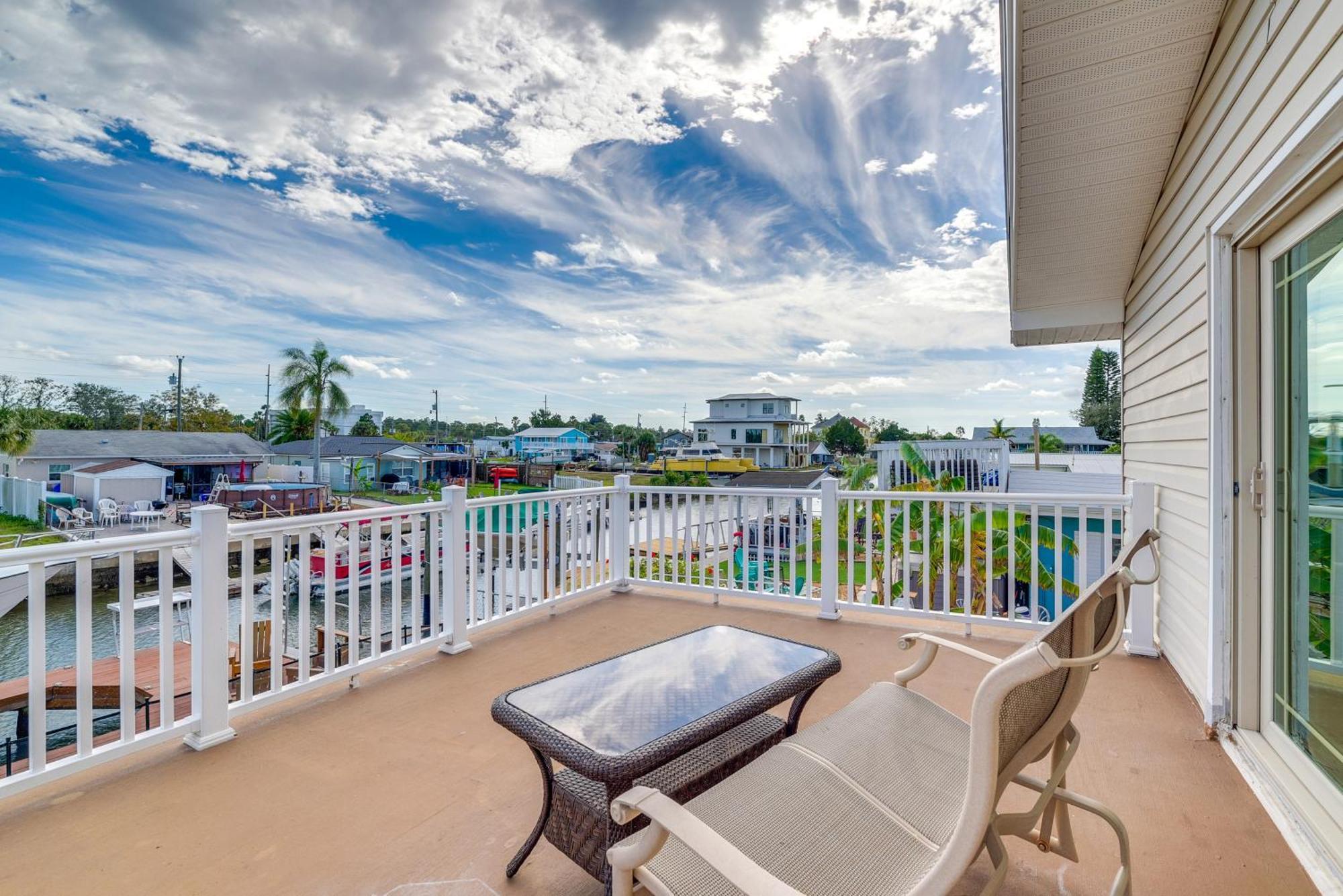 Spacious Canalfront With Pool About Half Mi To *
