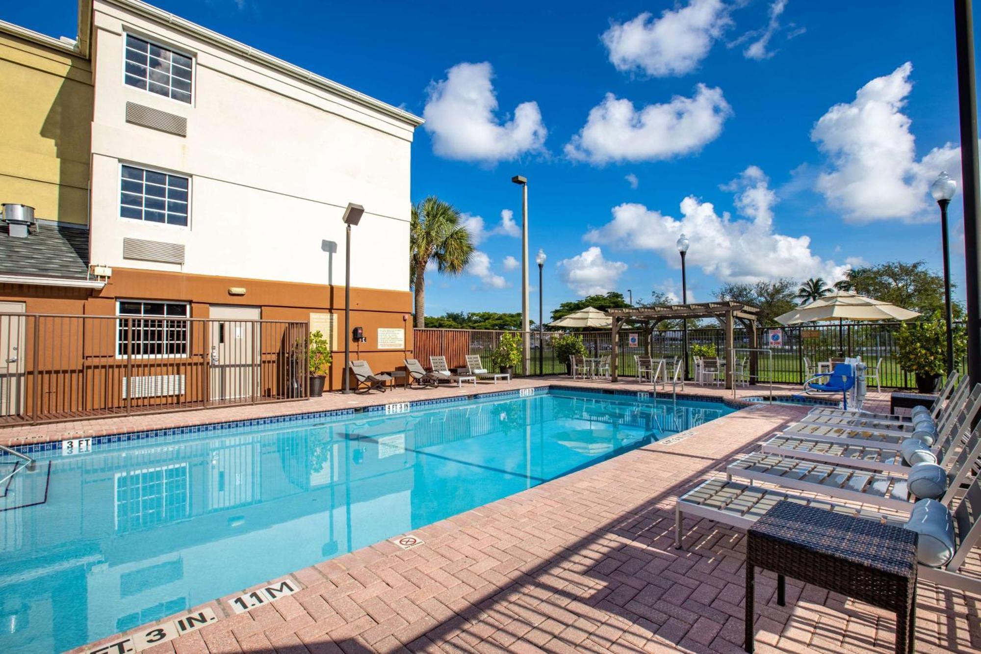 Sonesta Simply Miami Airport Hotel Doral