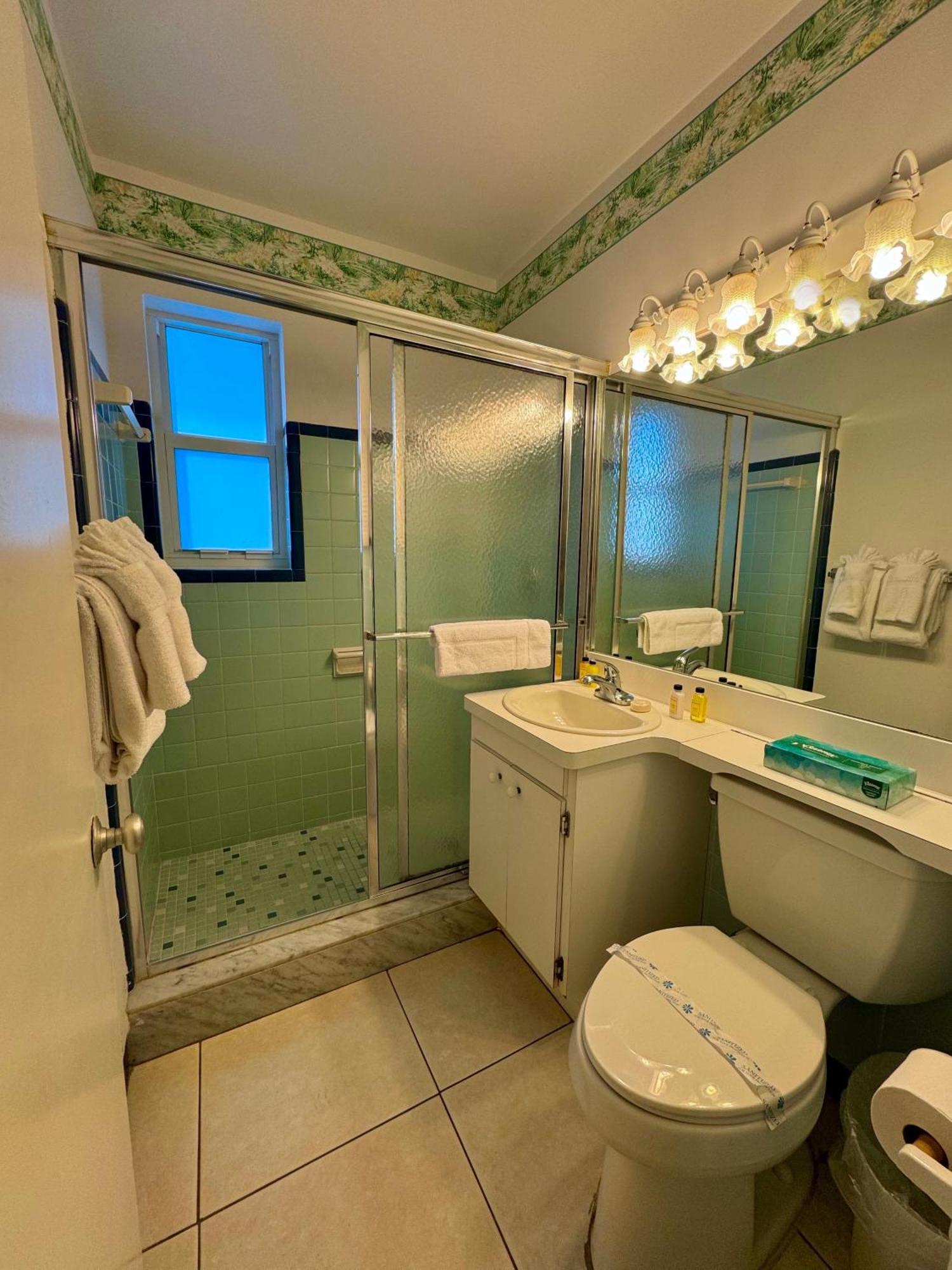 The Grove Apartment Delray Beach