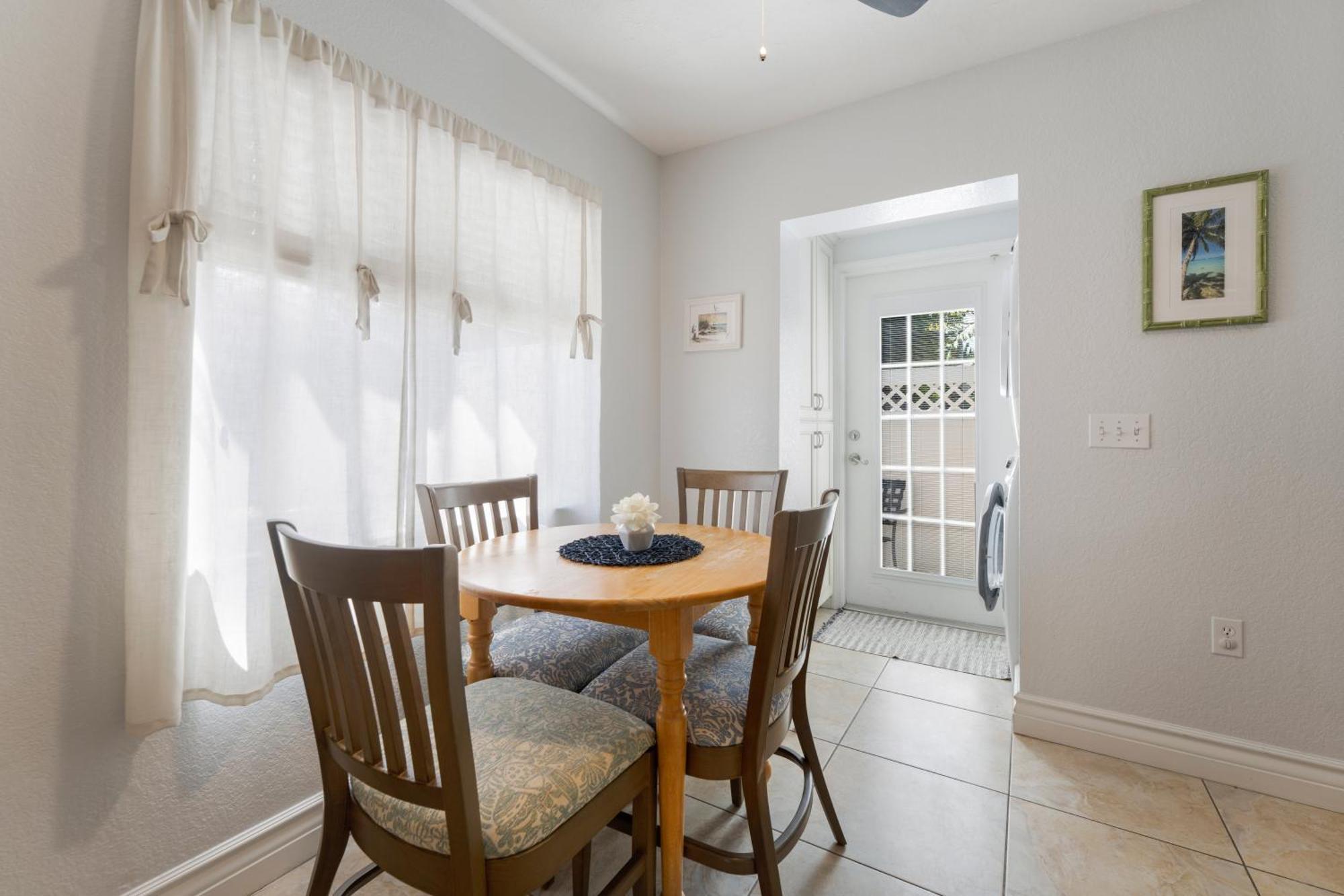 An Island Getaway At Palm Tree Villa