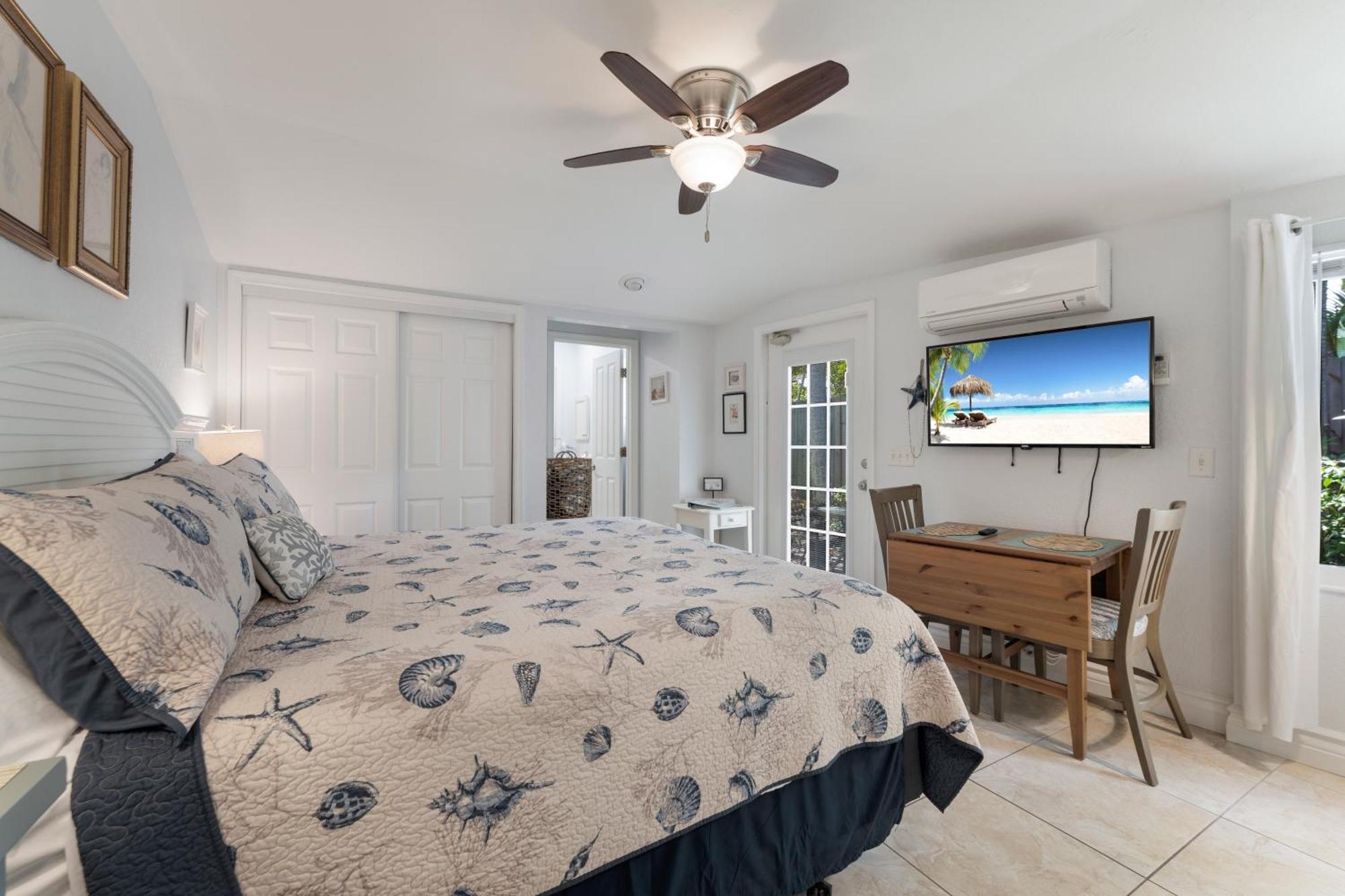 An Island Getaway At Palm Tree