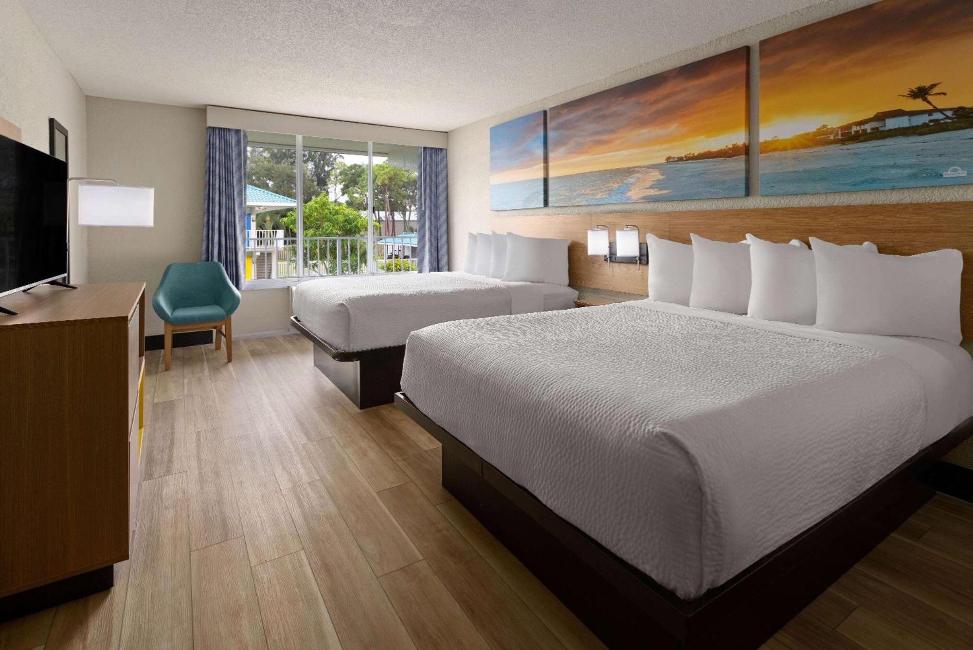 Days By Wyndham Pierce Midtown Hotel 2*