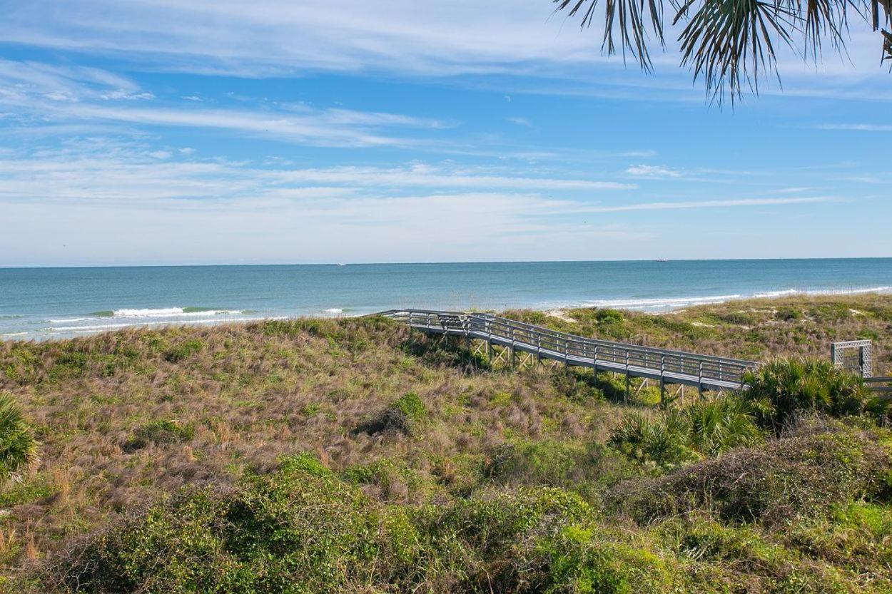 Sea -214 2br Ocean View Pool Free Tix Apartment Crescent Beach