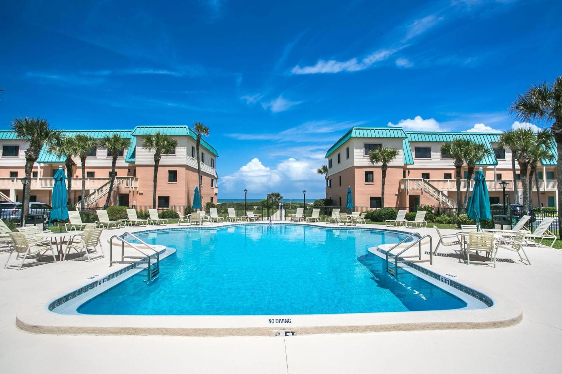 Sea -214 2br Ocean View Pool Free Tix * Crescent Beach