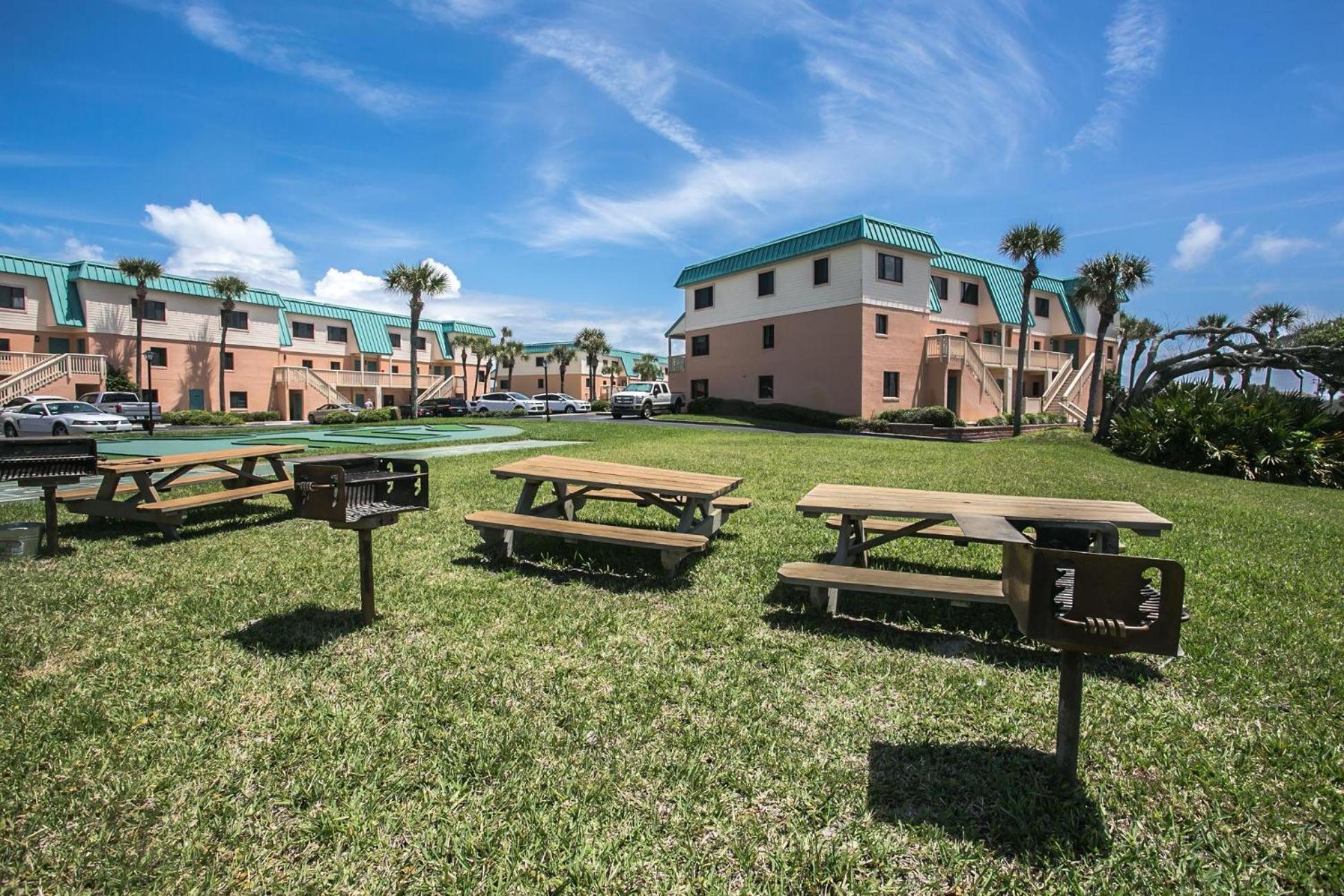 Sea -214 2br Ocean View Pool Free Tix Apartment Crescent Beach