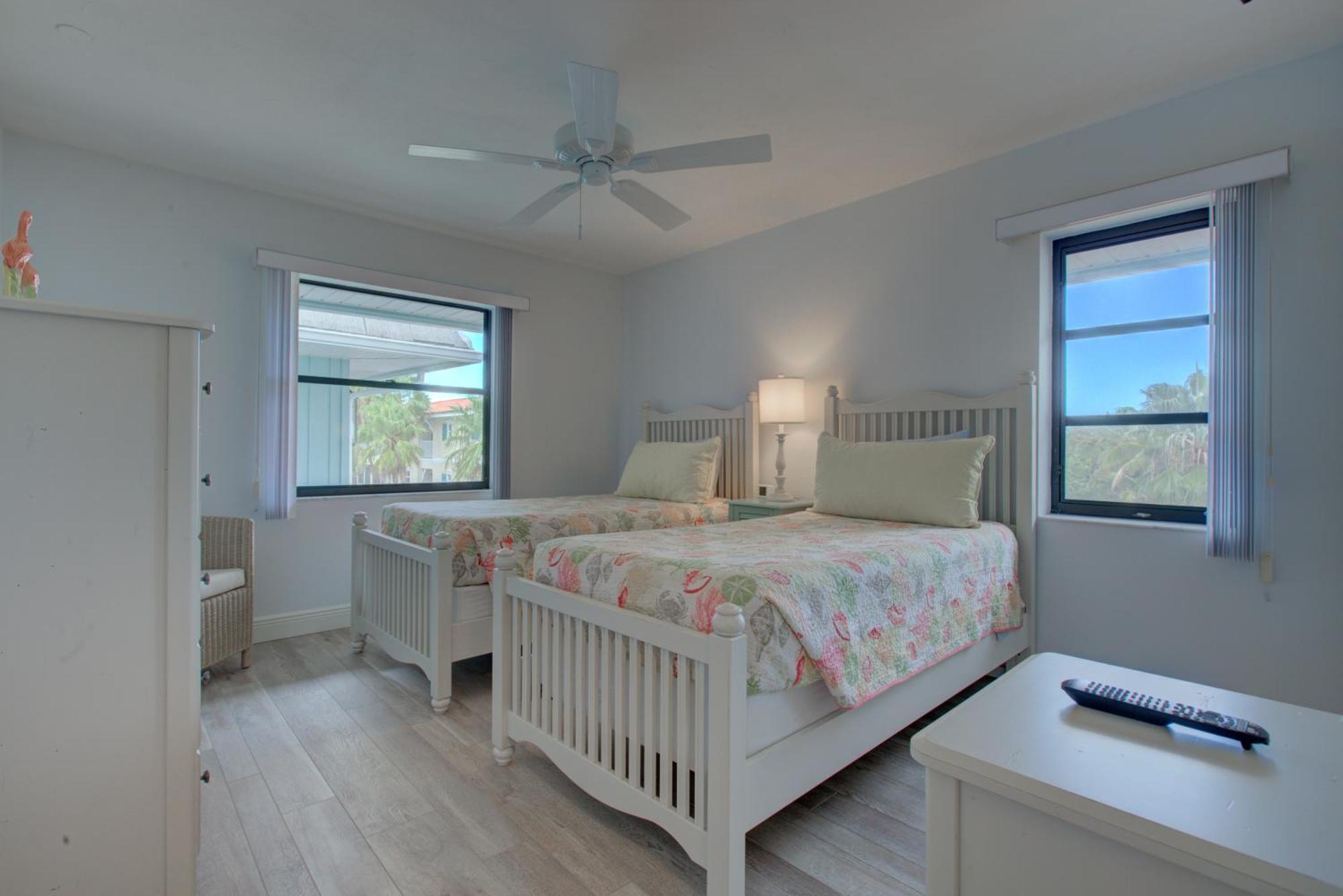 Anna Maria Island Palms 2b *