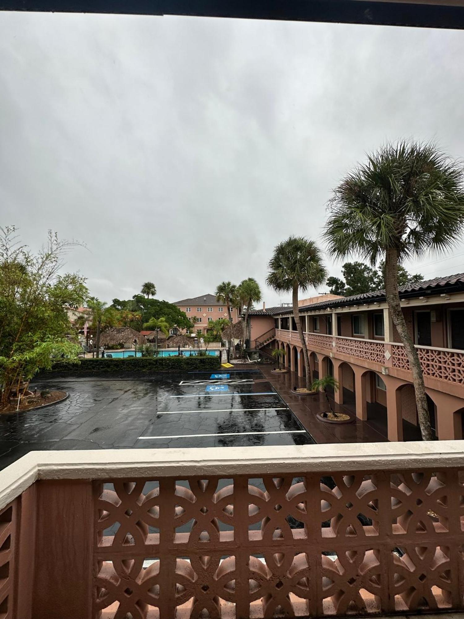 Tahitian Boutique 3* Tampa