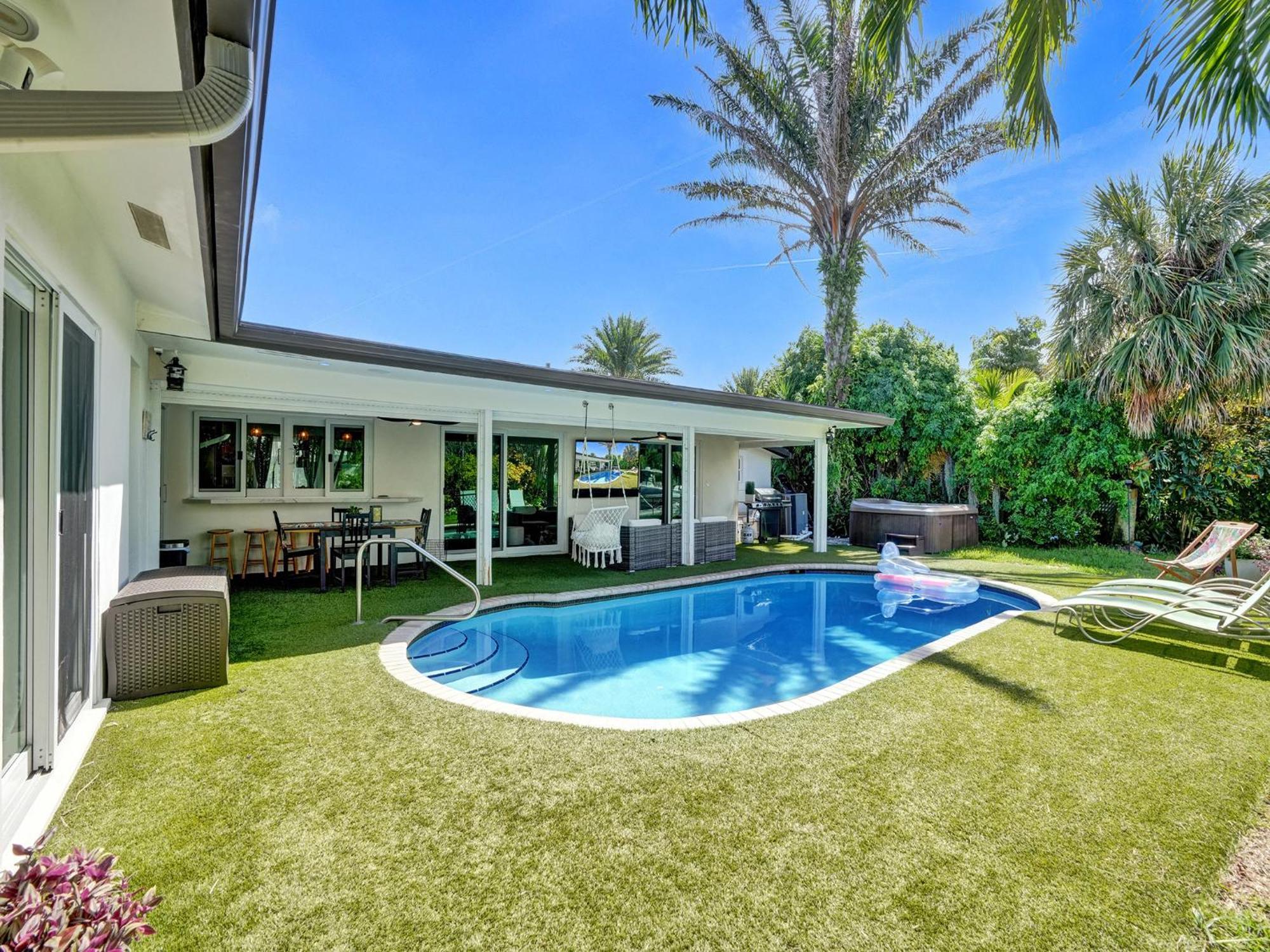 Amazing 5 Bed House W Pool, Jacuzzi And Your Own Boat * Lighthouse Point