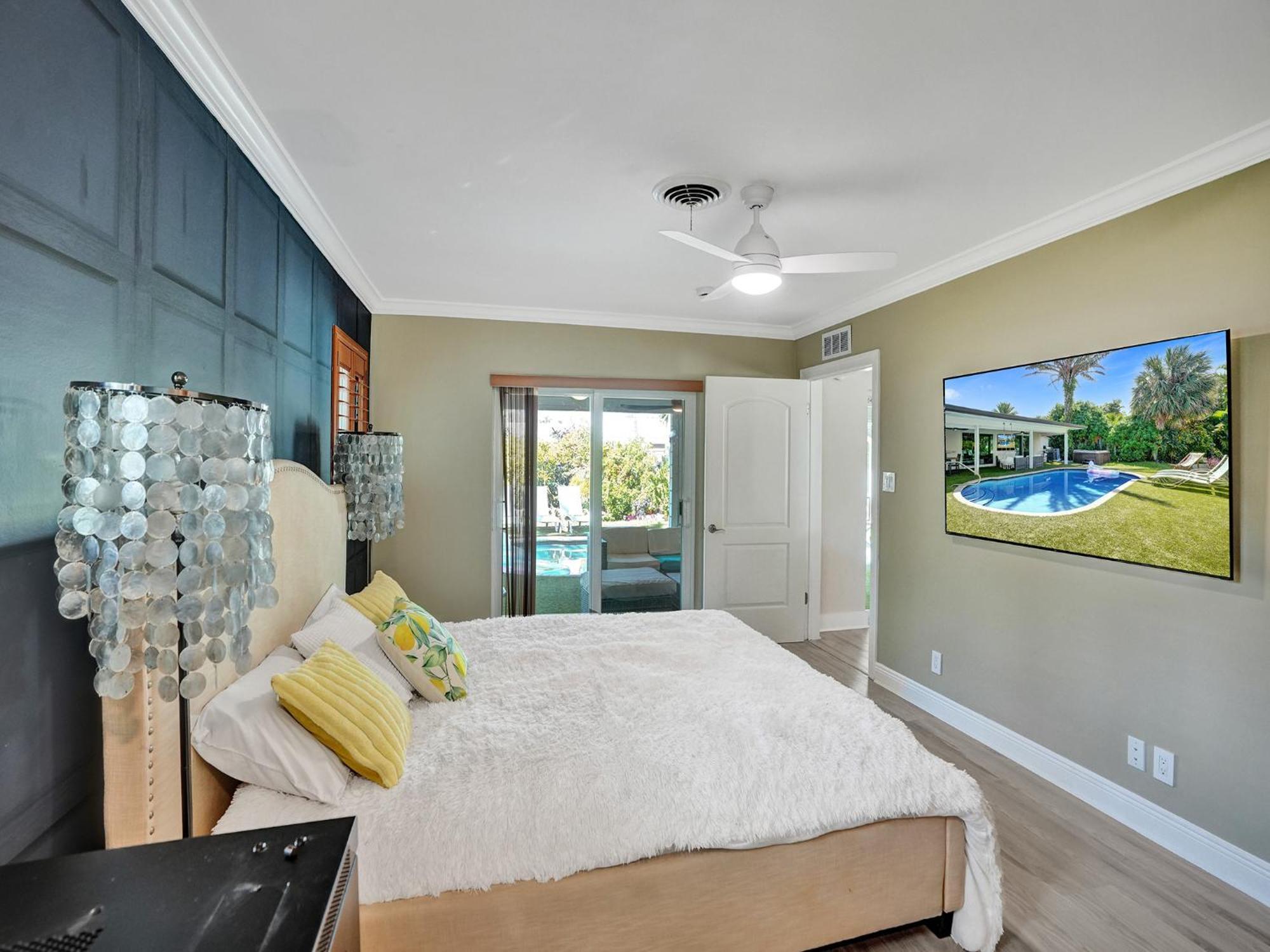 Holiday home Amazing 5 Bed House W Pool, Jacuzzi And Your Own Boat Lighthouse Point