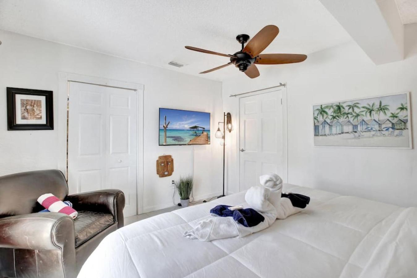 Wilton On The Water Courtyard And Heated Pool Holiday home Fort Lauderdale