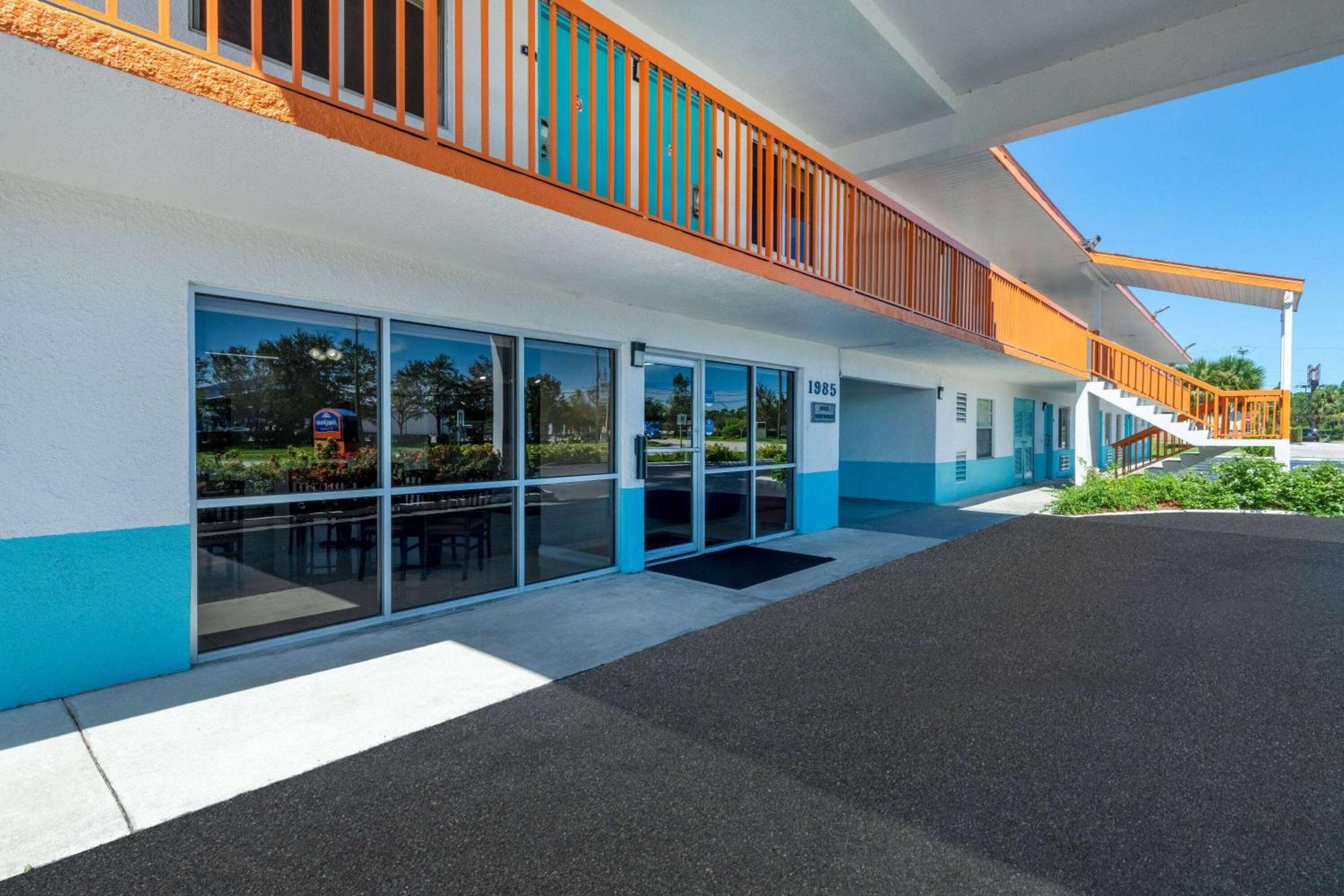Howard Johnson By Wyndham Vero Beach/i-95 2* Vero Beach