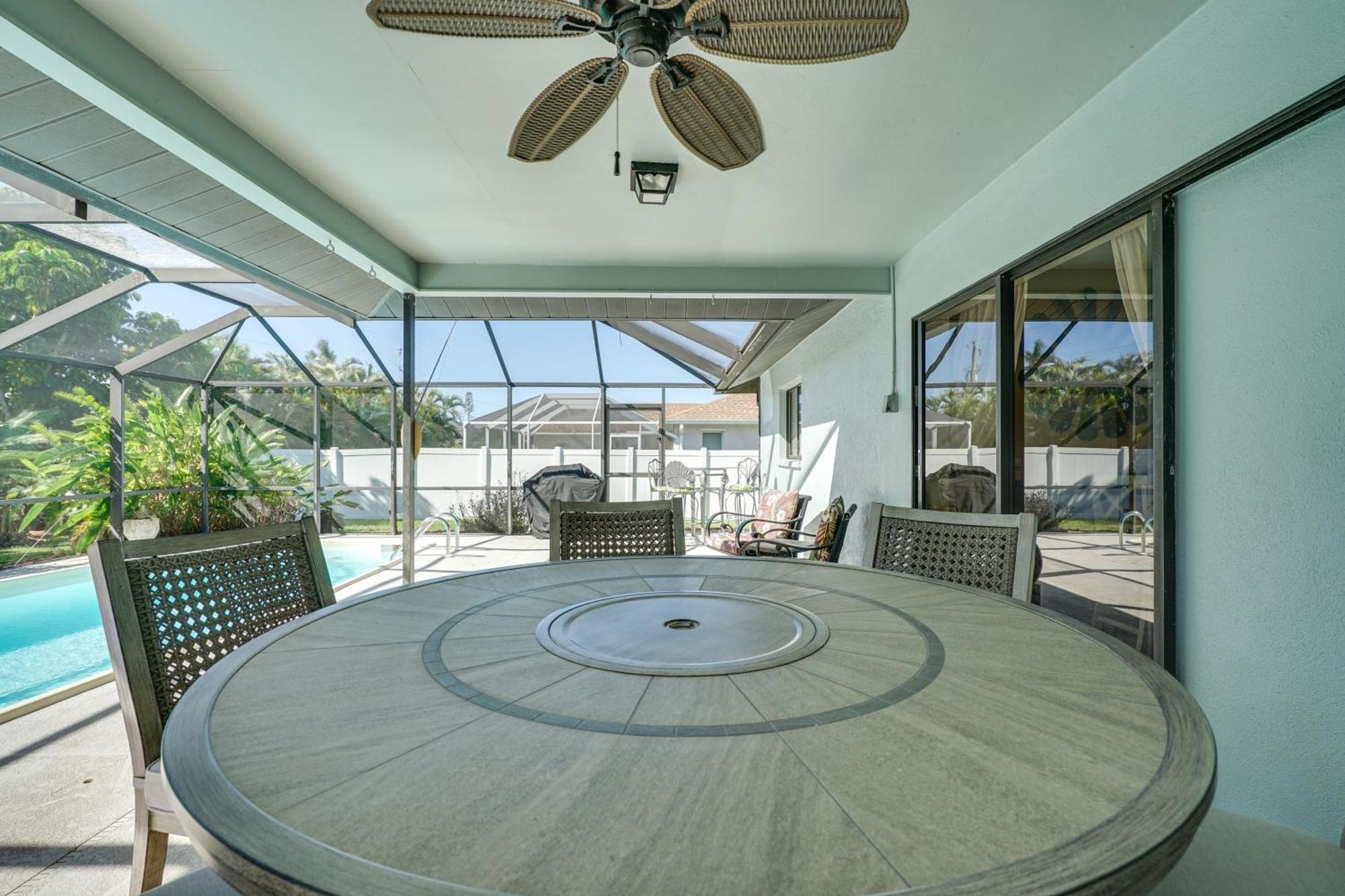 Modern With Peloton Bike And Grill In Cape Coral! Holiday home *