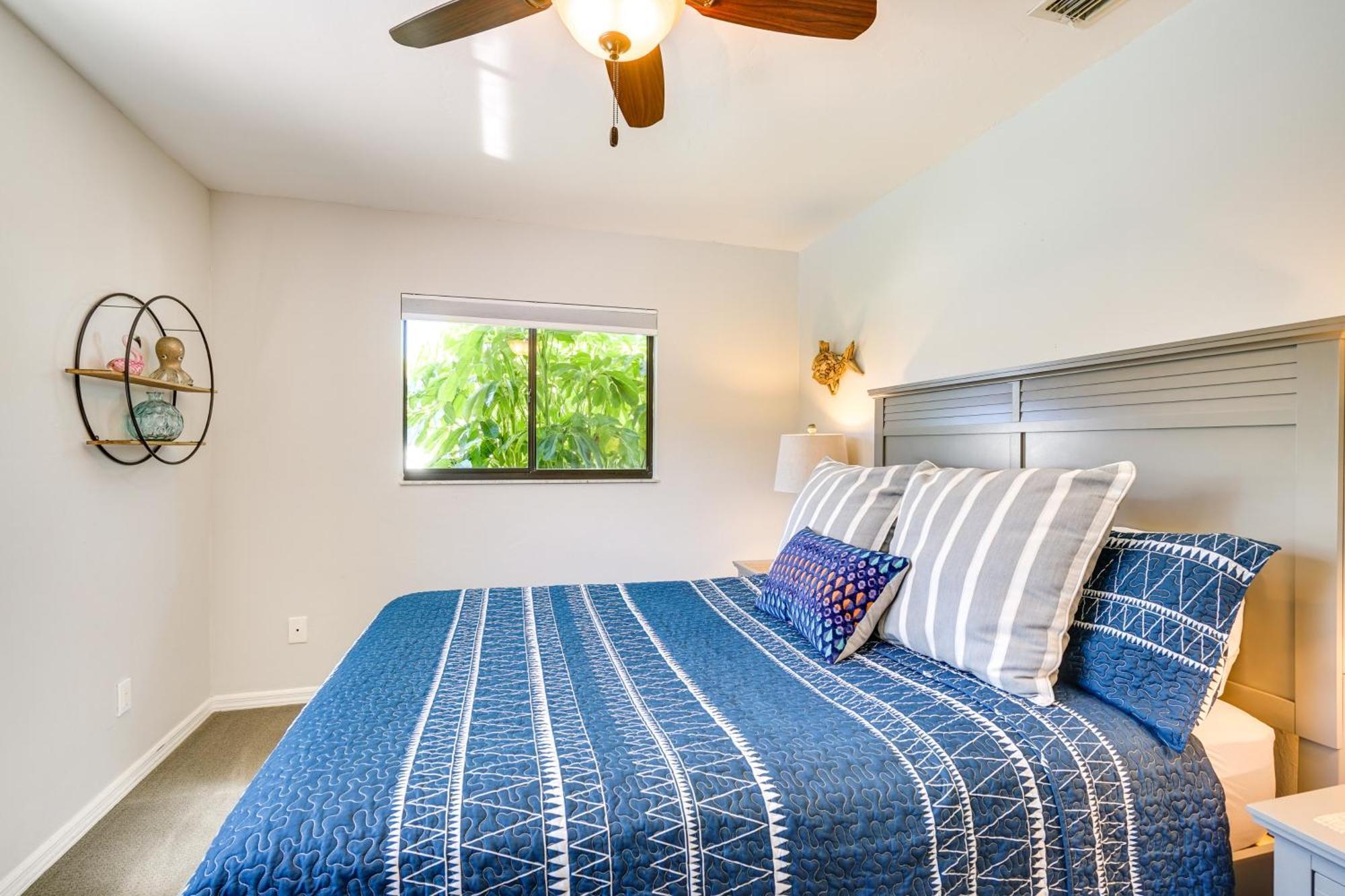 Modern With Peloton Bike And Grill In Cape Coral! Holiday home Cape Coral