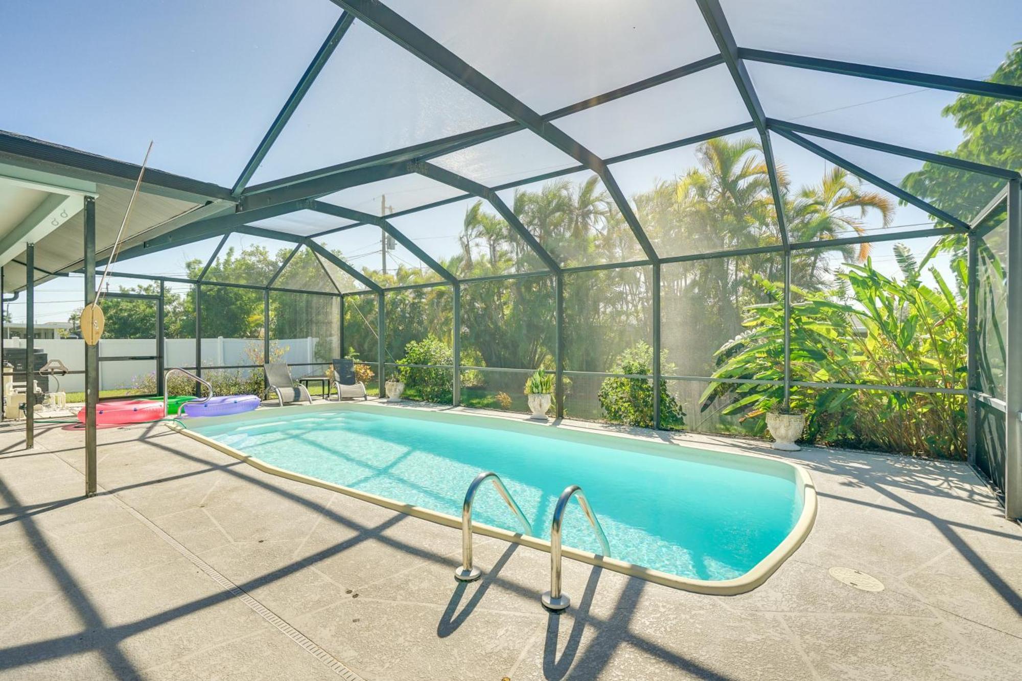 Holiday home Modern With Peloton Bike And Grill In Cape Coral! Cape Coral