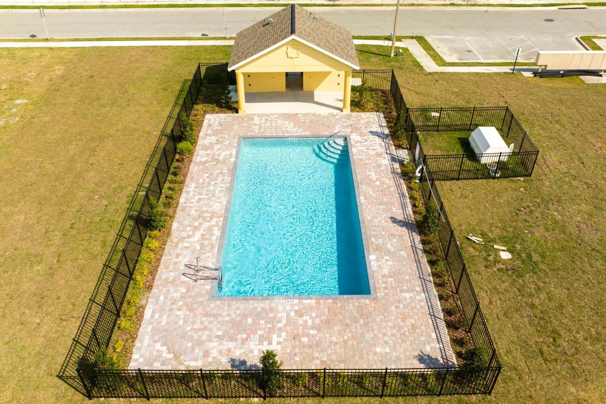 Holiday home Amazing 3bd And 25bh 8 Miles From Disney