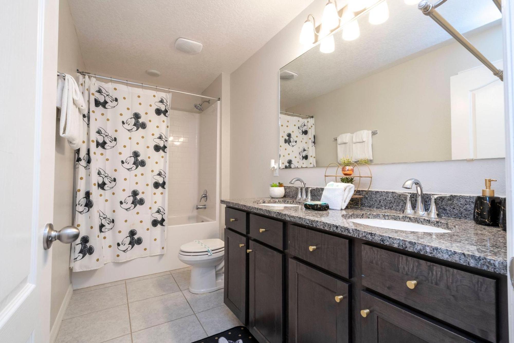 Amazing 3bd And 25bh 8 Miles From Disney Holiday home