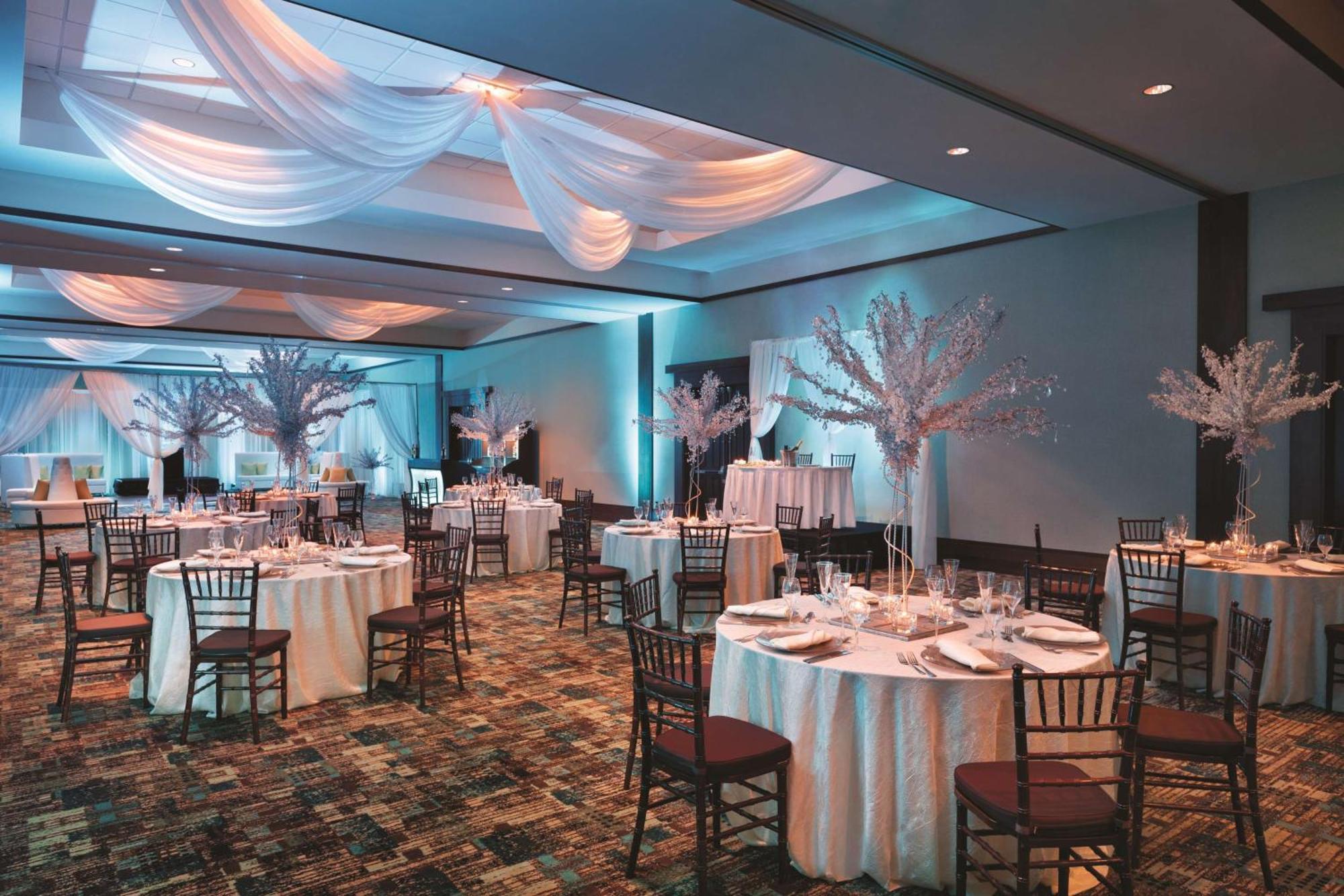 Hotel Embassy By Hilton Orlando Buena Vista South Kissimmee