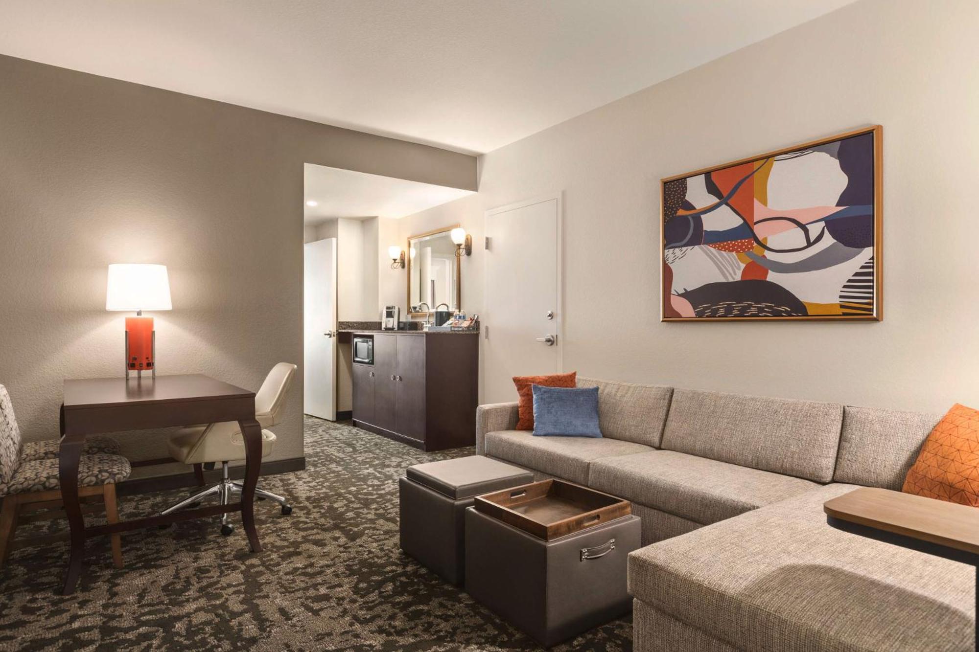 Hotel Embassy By Hilton Orlando Buena Vista South Kissimmee