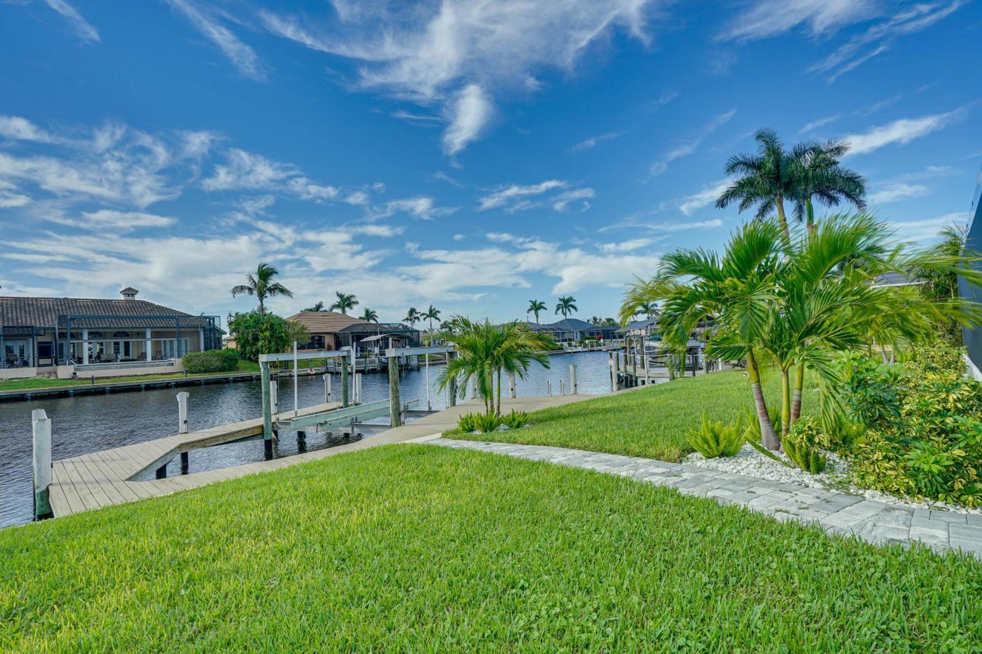 Updated Canalfront In With Pool Cape Coral
