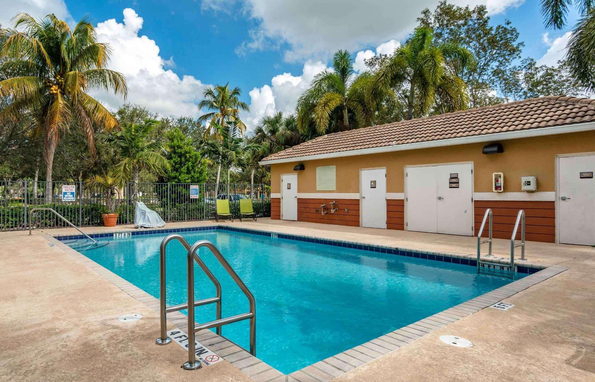 Extended America - Lauderdale - Hotel