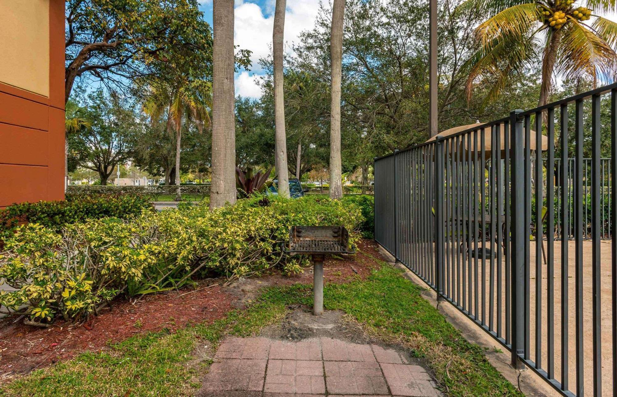 Extended America - Lauderdale - Hotel 2*