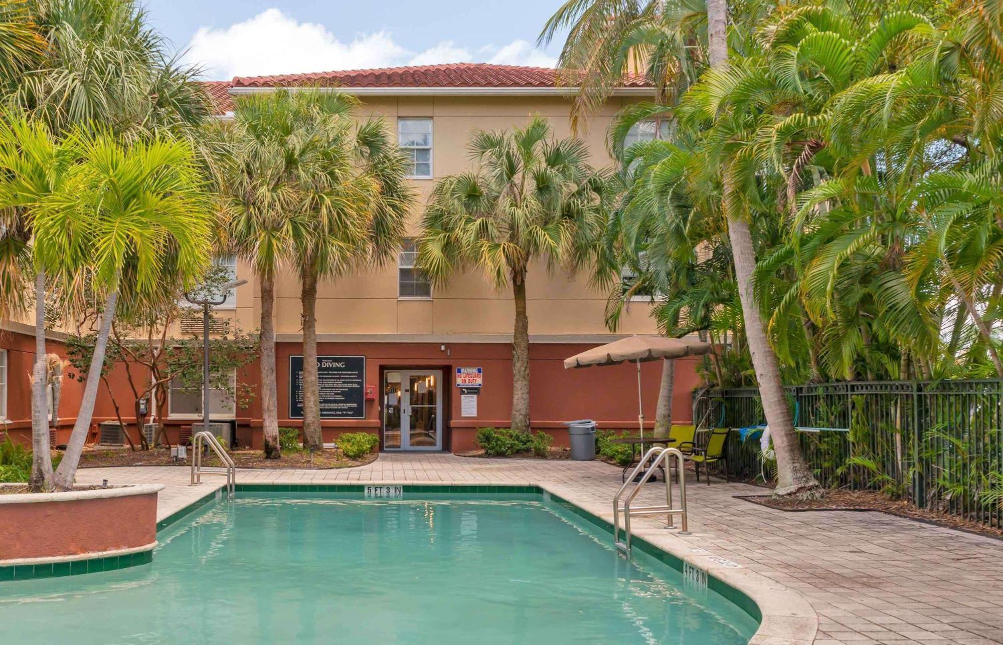 Extended America Premier - Lauderdale - Cypress Creek - Park North 2* Pompano Beach