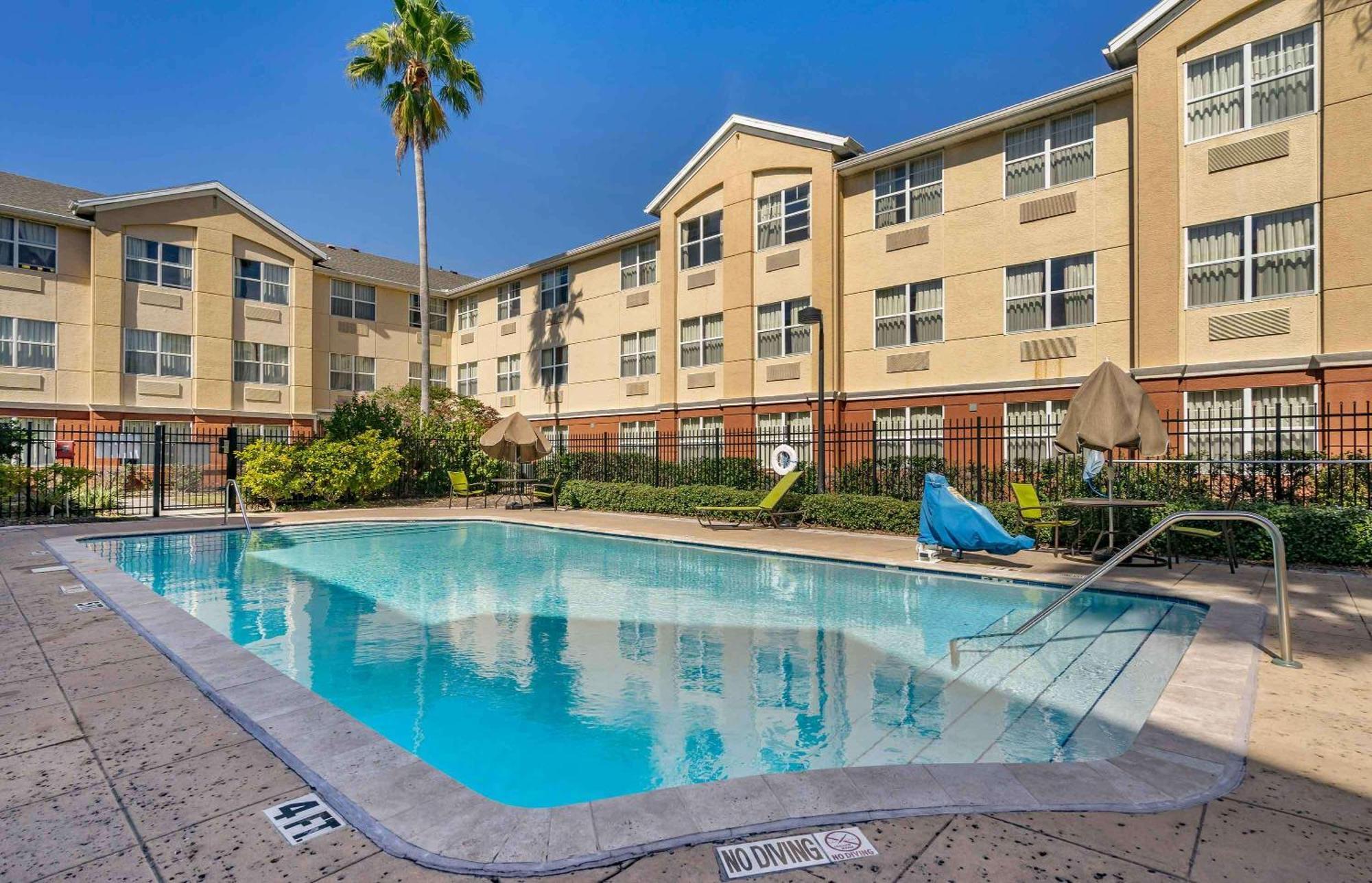 Extended America - - Airport - N Westshore Blvd 2*