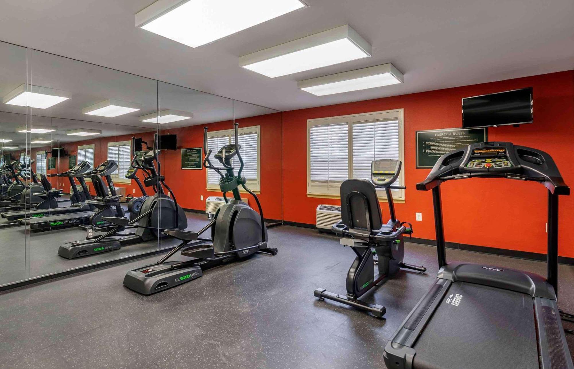 Extended America - - Airport - N Westshore Blvd Hotel 2*