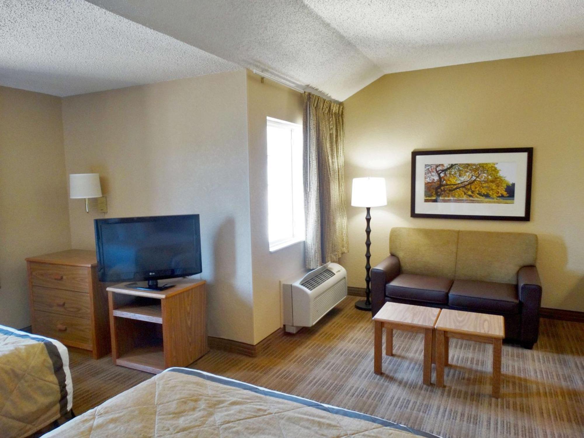 Extended America Select - Orlando - Mary - 1040 Greenwood Blvd 2*