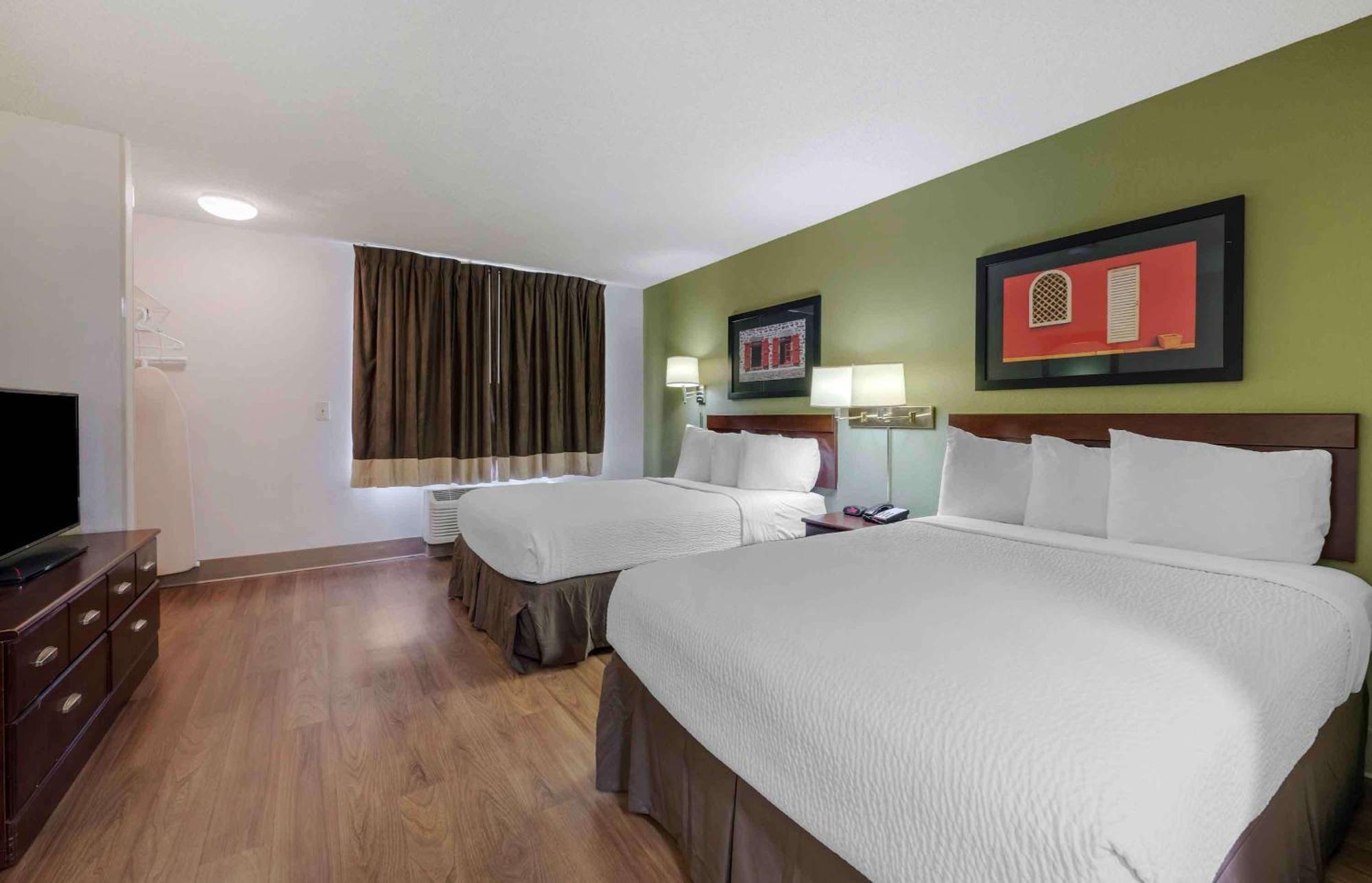 Extended America - Orlando - Mary - 1036 Greenwood Blvd Hotel