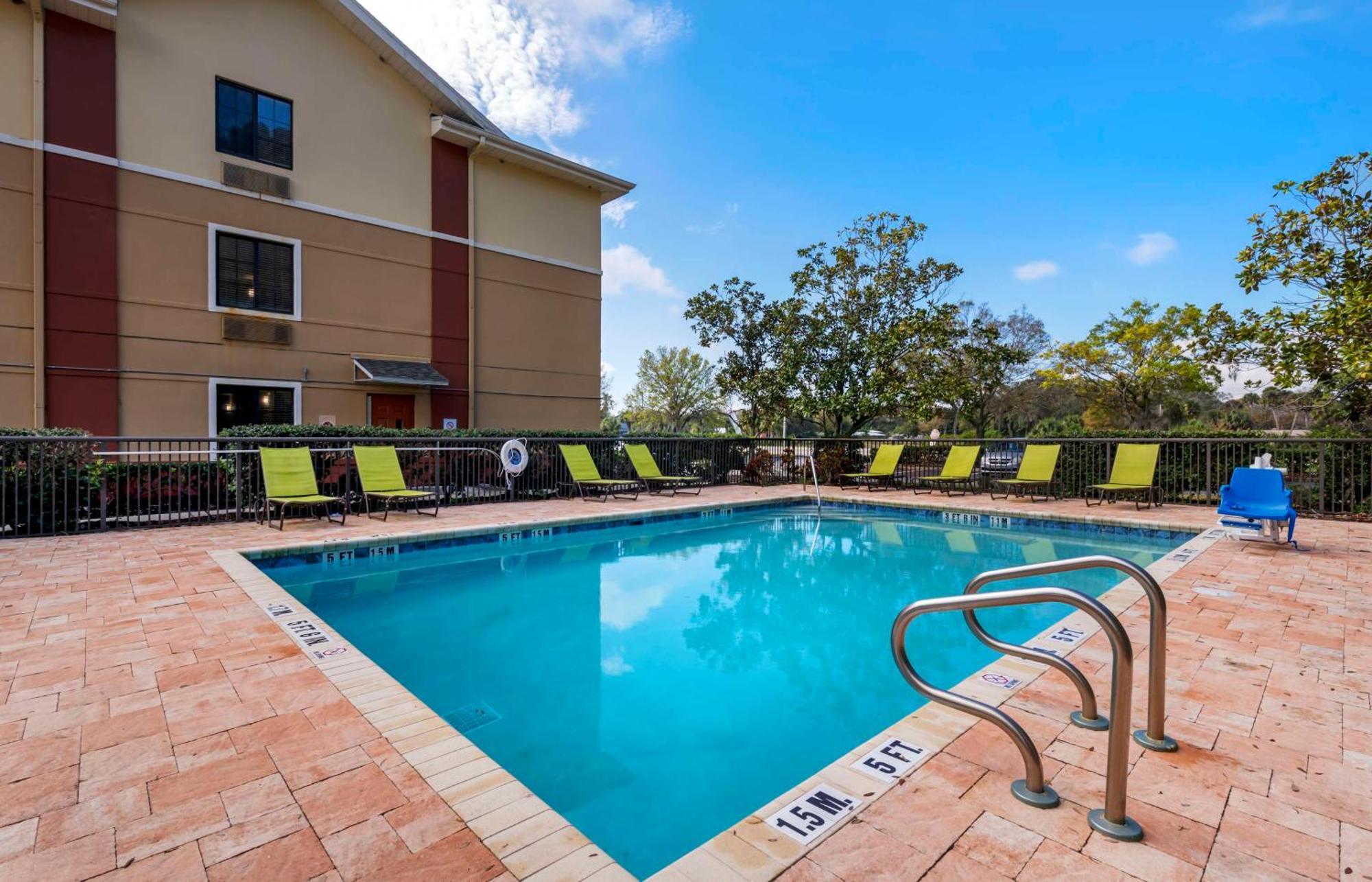 Extended America - - Airport Hotel 2*