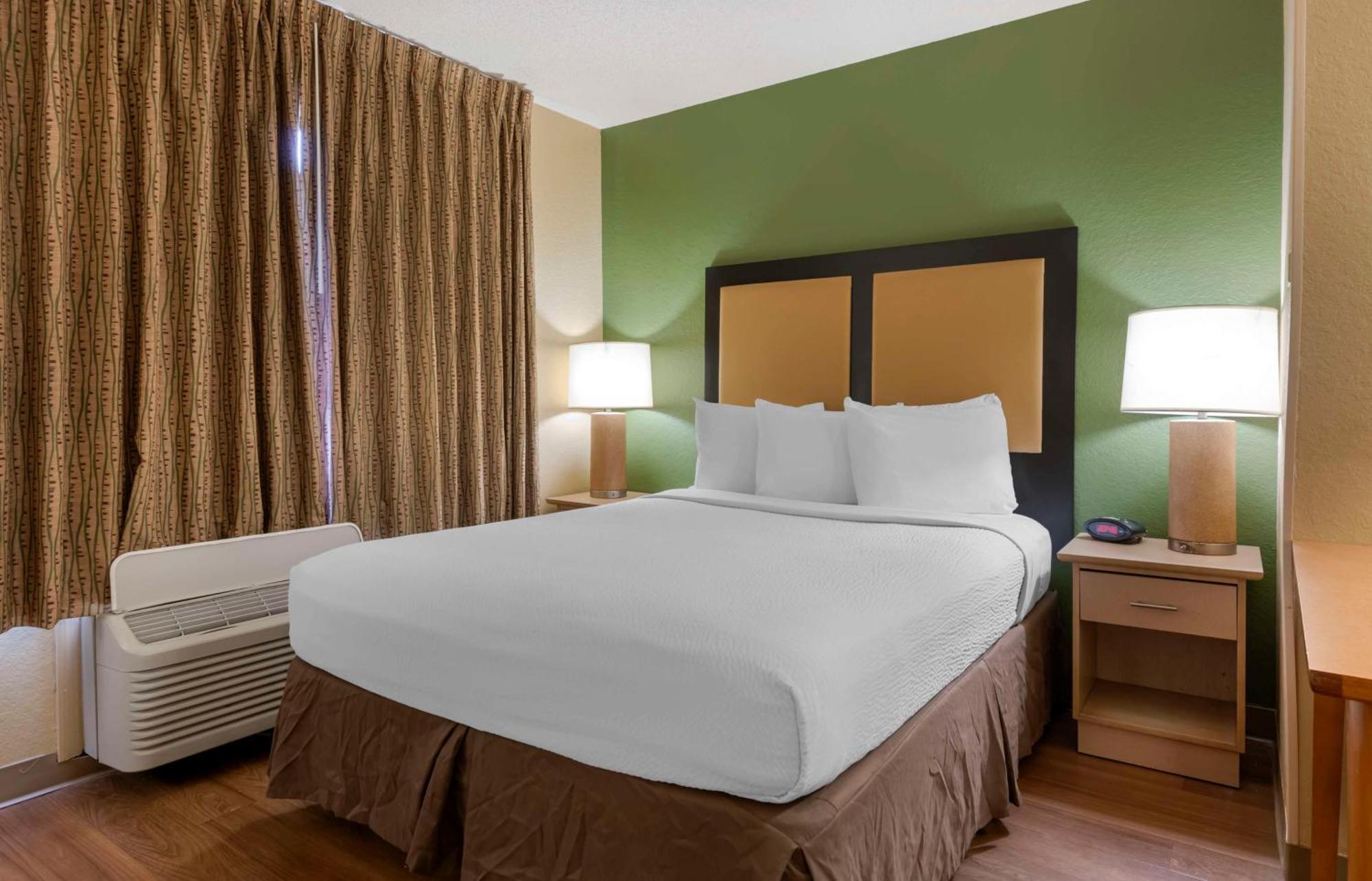 Extended America - - Airport Hotel 2*