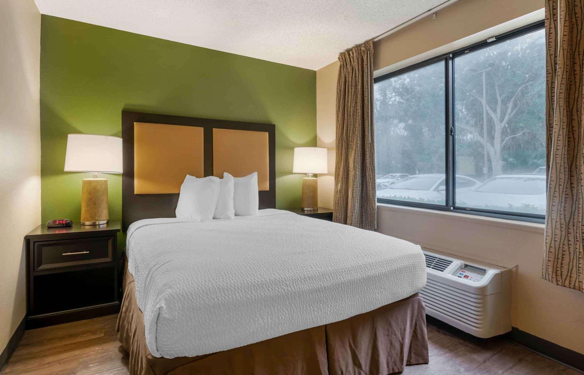 Extended America - Daytona - International Speedway Hotel 2*