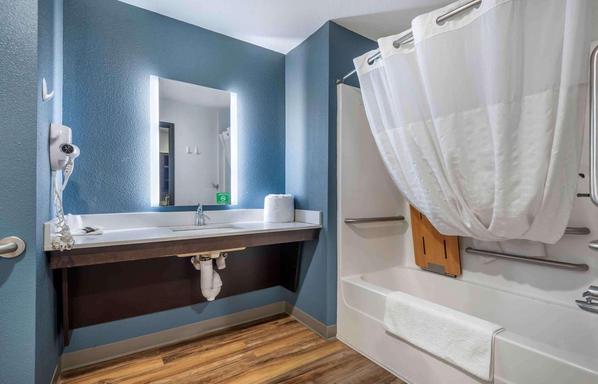 Extended America Select - Deerfield Hotel 3*