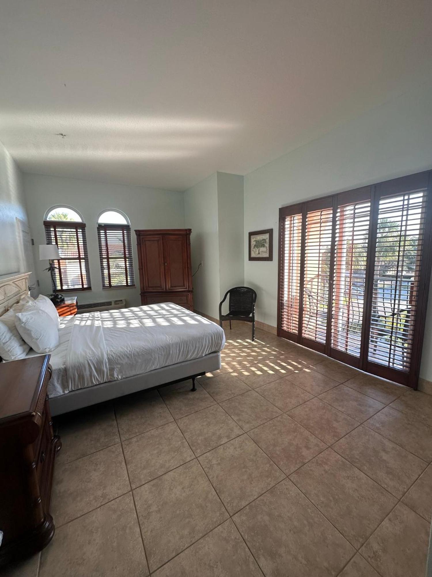 Tahitian Boutique 3* Tampa