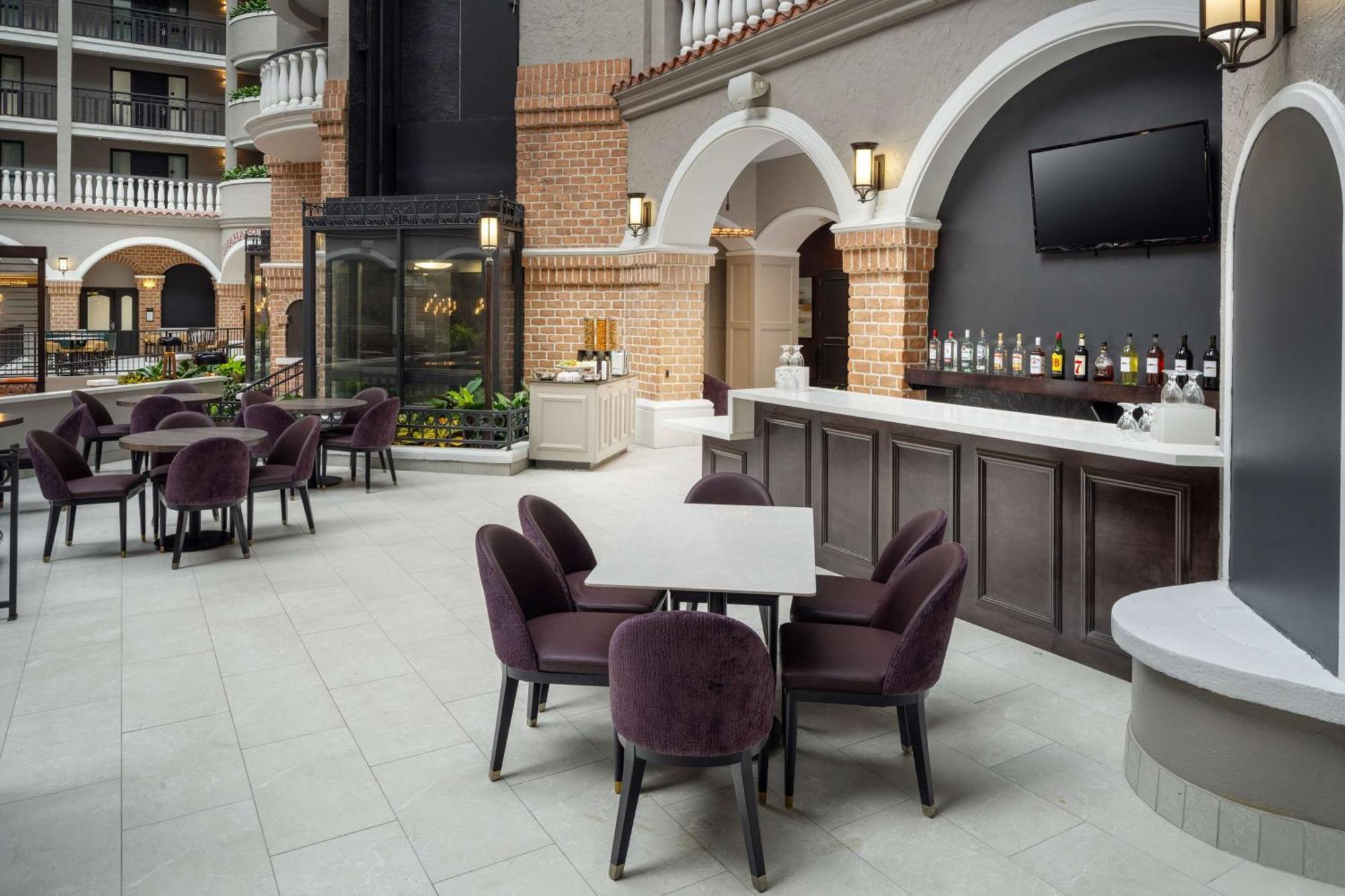 Embassy By Hilton Orlando North Hotel