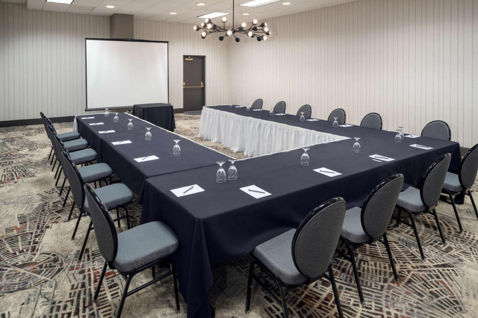 Hotel Embassy By Hilton Orlando North Altamonte Springs