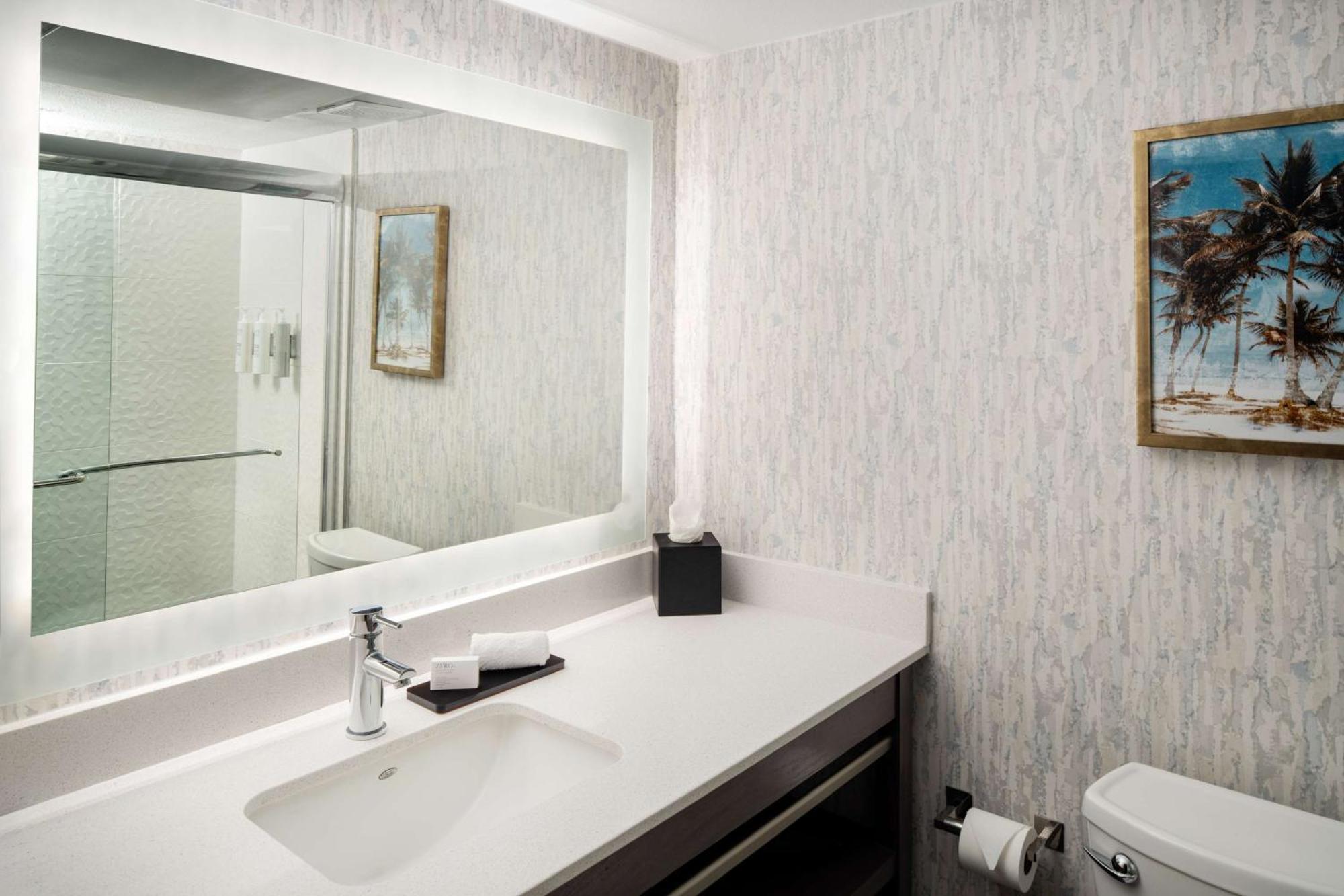 Embassy By Hilton Orlando North Hotel 3*