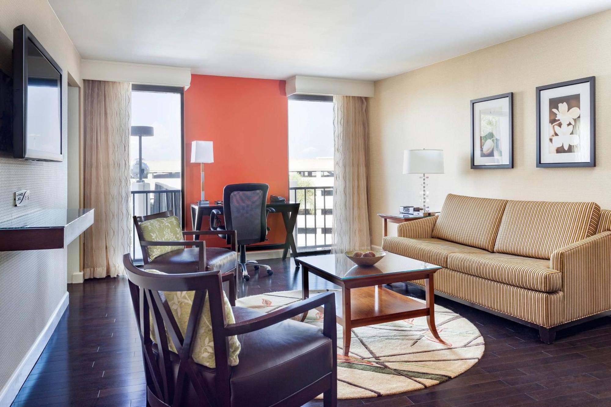 Airport Marriott Hotel