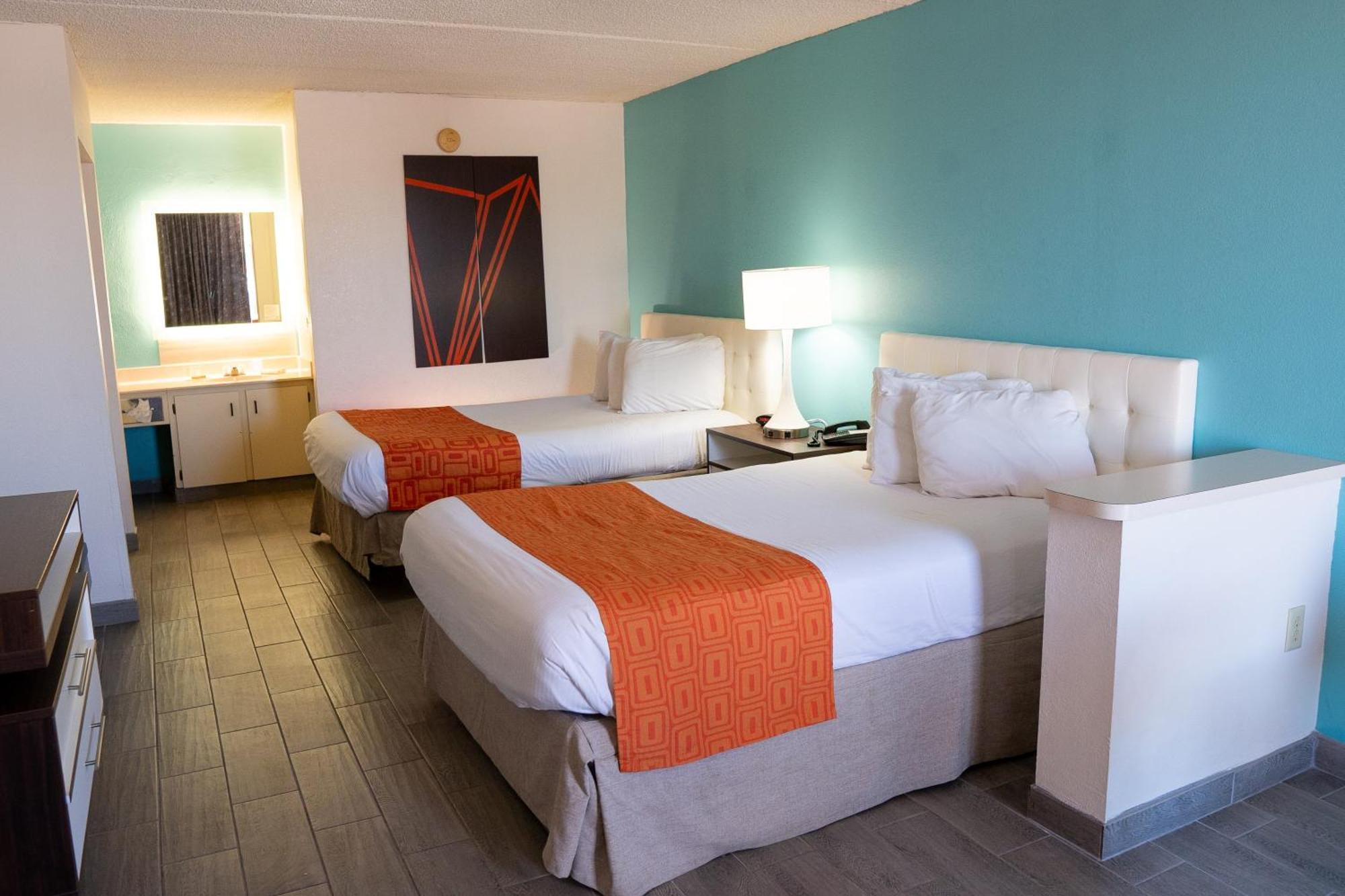 Howard Johnson By Wyndham - Dunedin Clearwater