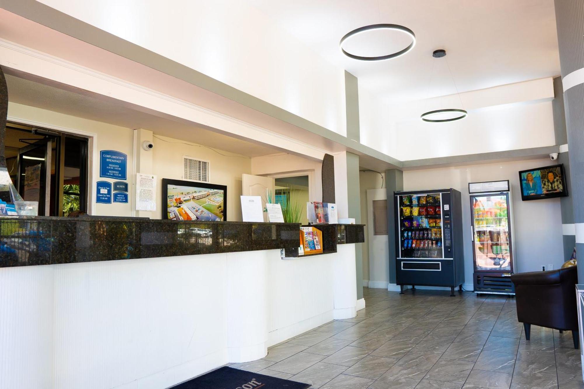Howard Johnson By Wyndham - Dunedin Motel 2*