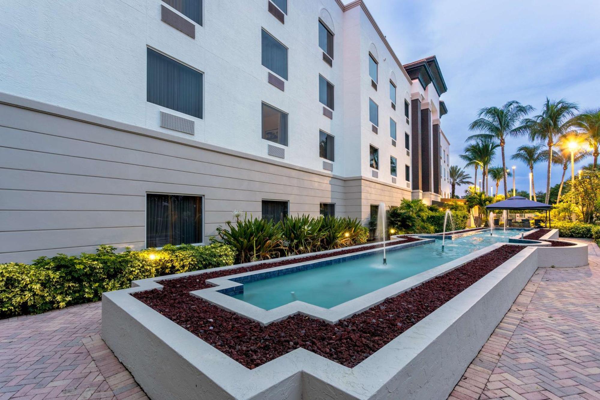 Hotel Hampton & Wellington Royal Palm Beach
