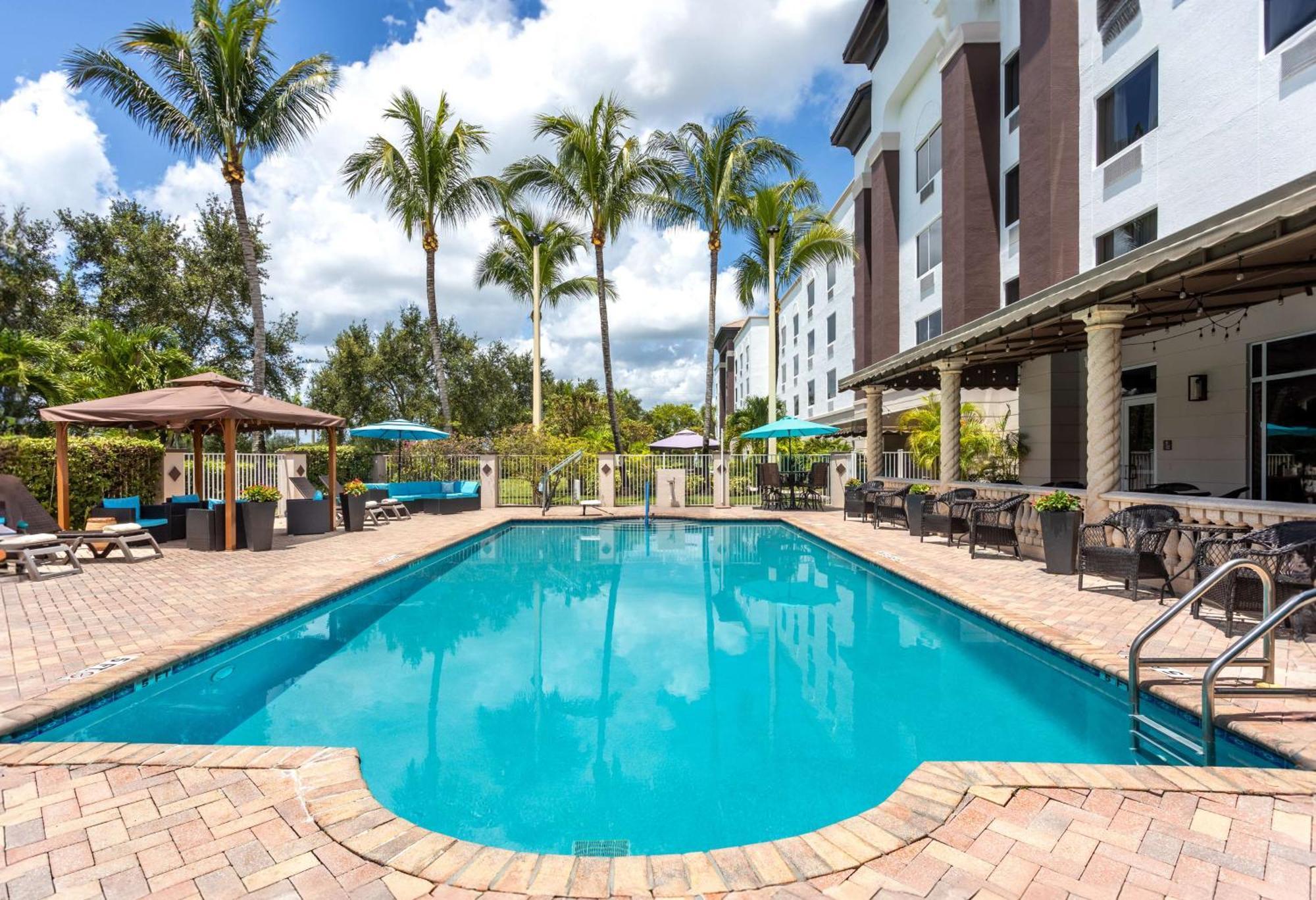 Hotel Hampton & Wellington