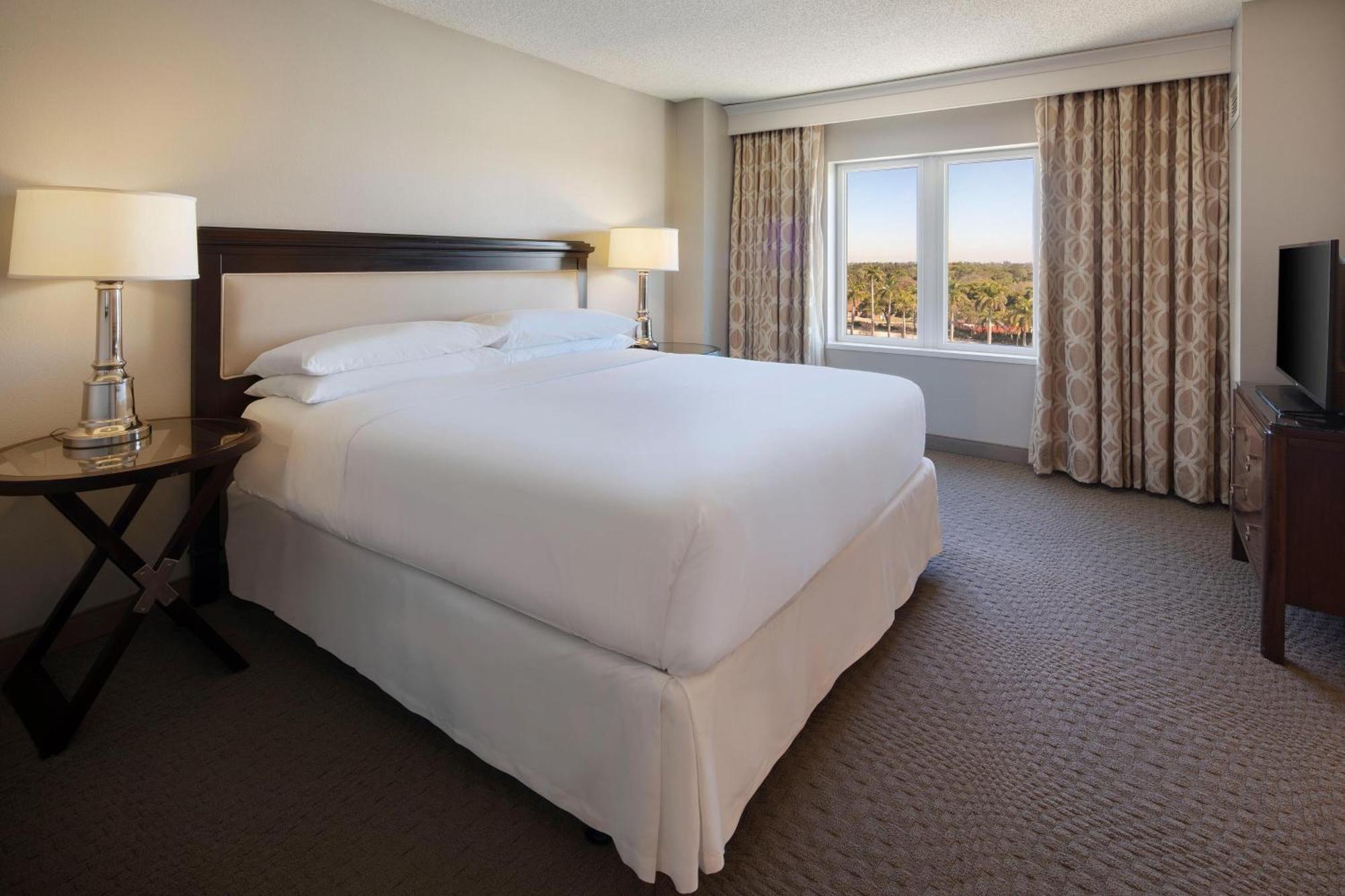 Sheraton Lauderdale West Hotel