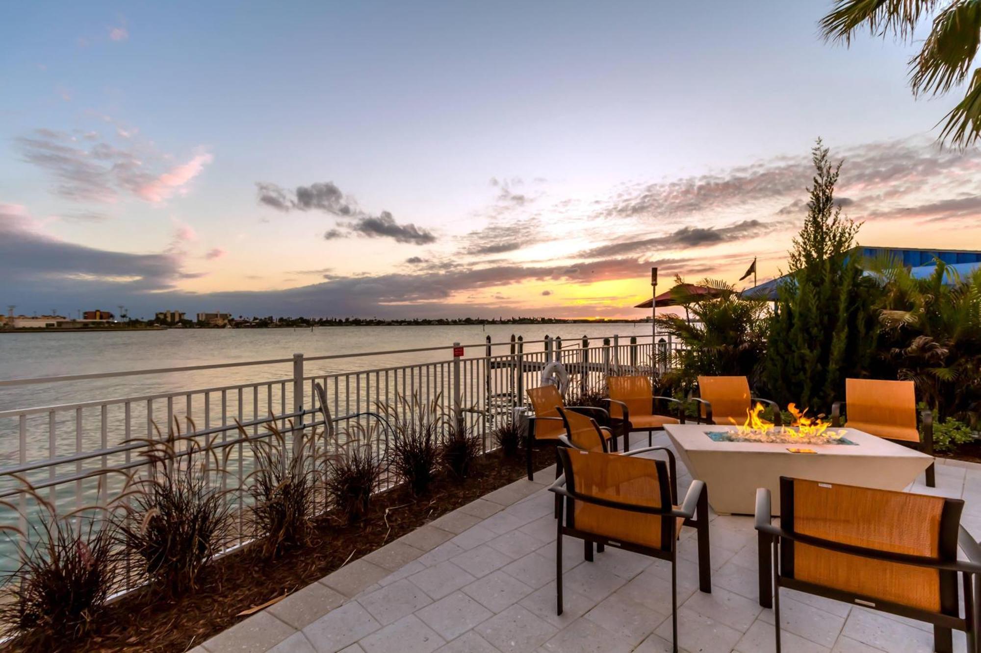 Courtyard By Marriott St. Petersburg Clearwater/madeira Hotel 3*
