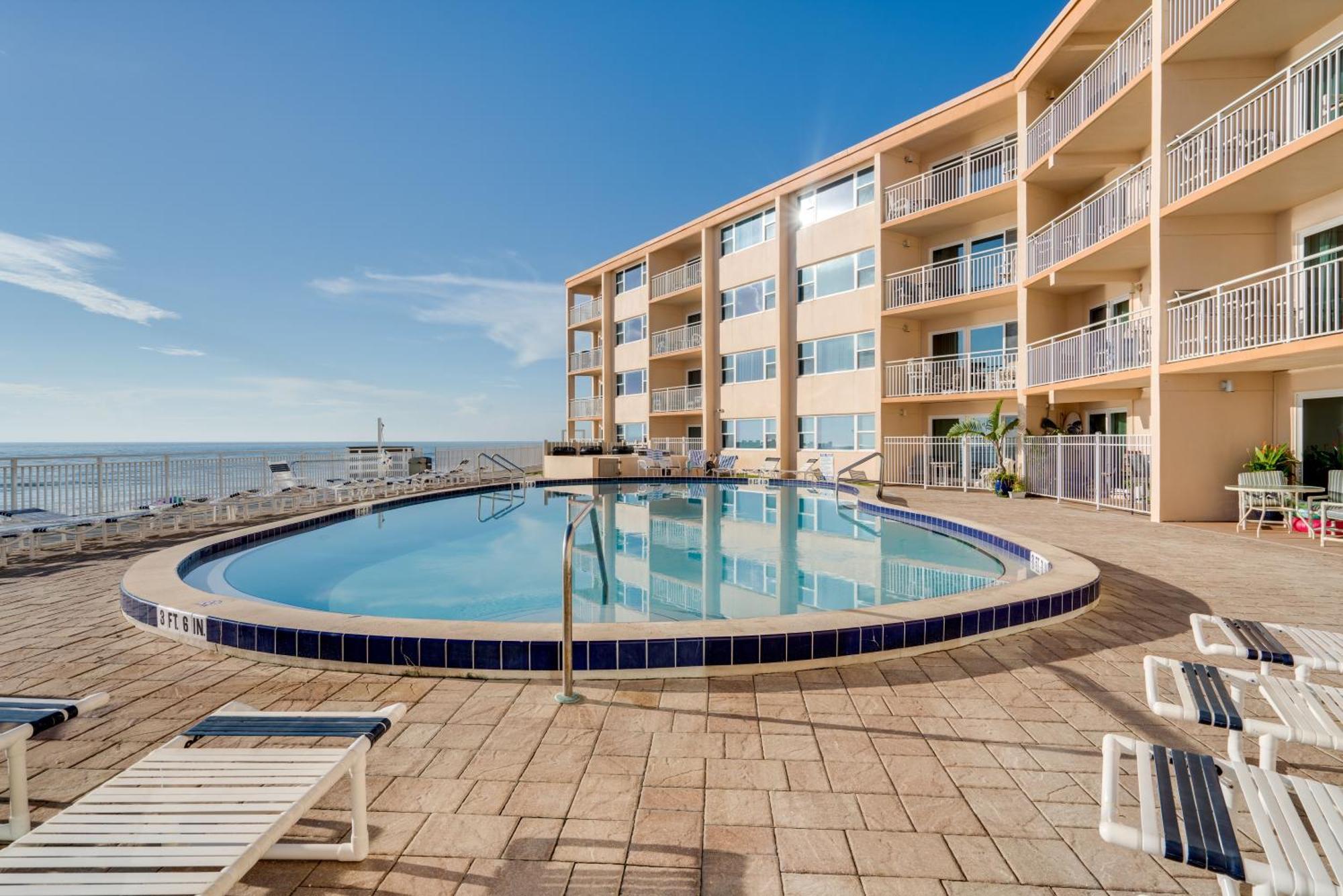 Paradise Club - Oceanfront And Penthouse * Satellite Beach