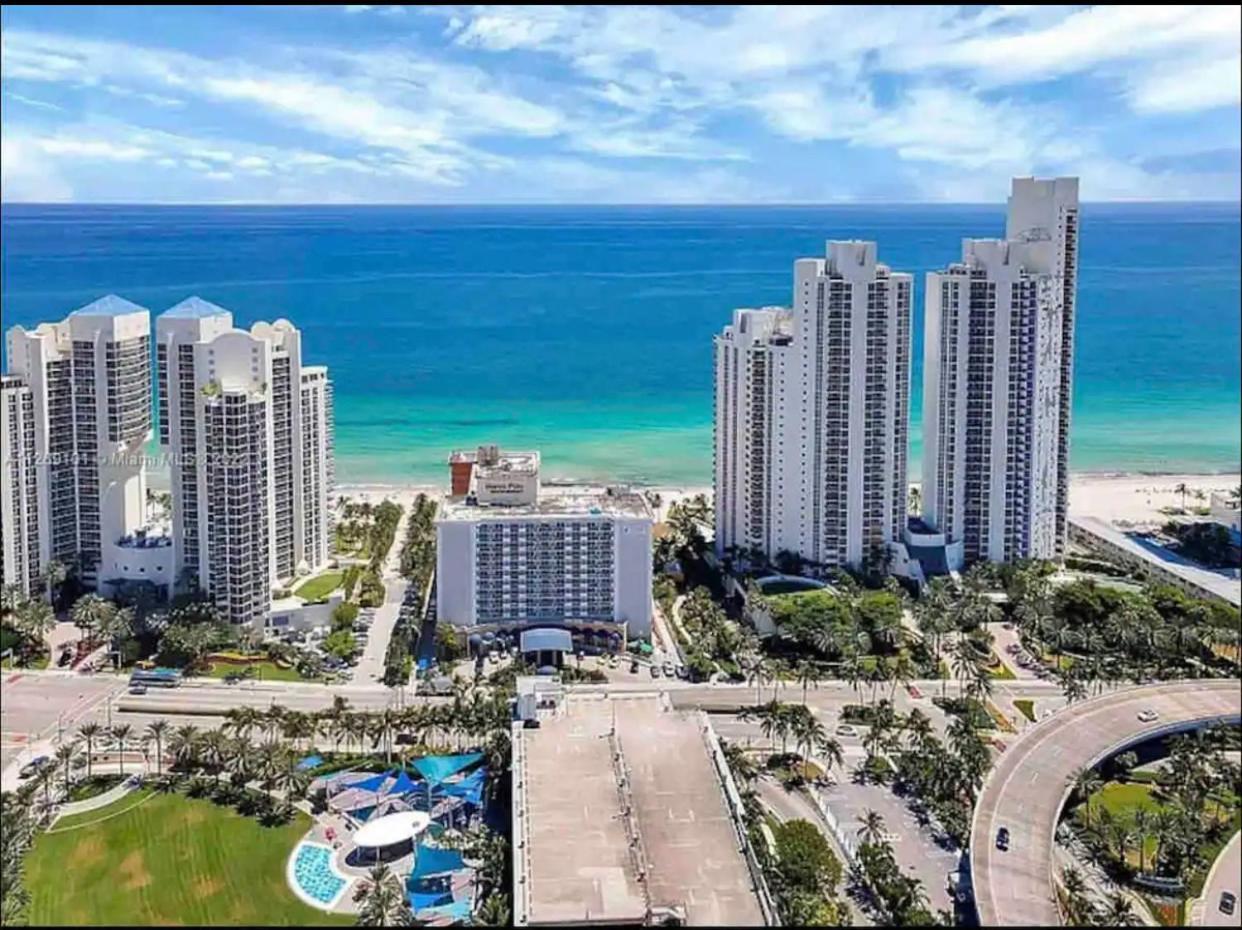 Ramada Plaza By Wyndham Marco Polo Hotel Golden Beach