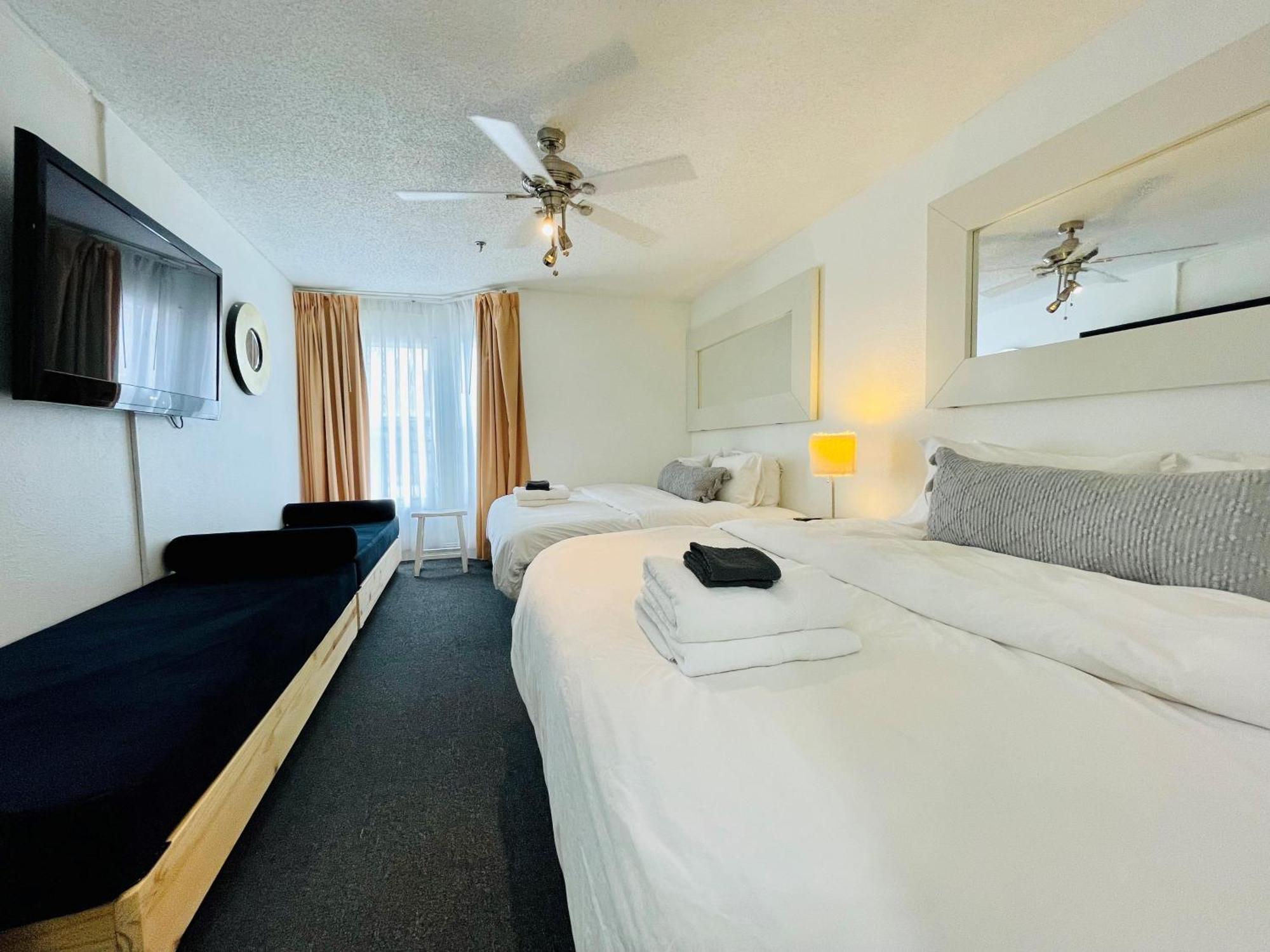 2 Disneyresortvillas By Americanvacationliving