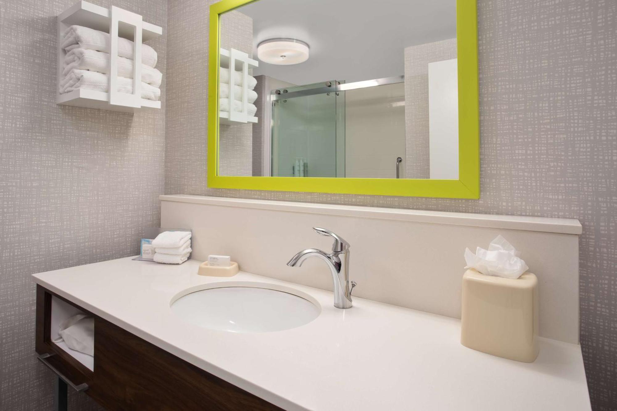 Hotel Hampton & Tampa East Casino Area