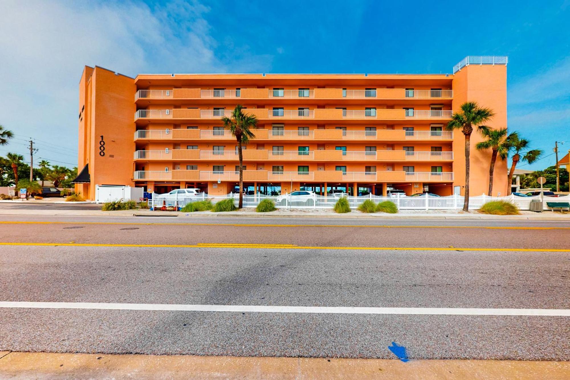 Reef Club 306